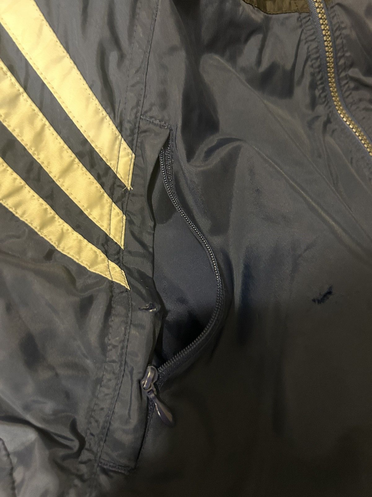 Adidas Vintage adidas windbreaker Size US XL / EU 56 / 4 - 6 Thumbnail