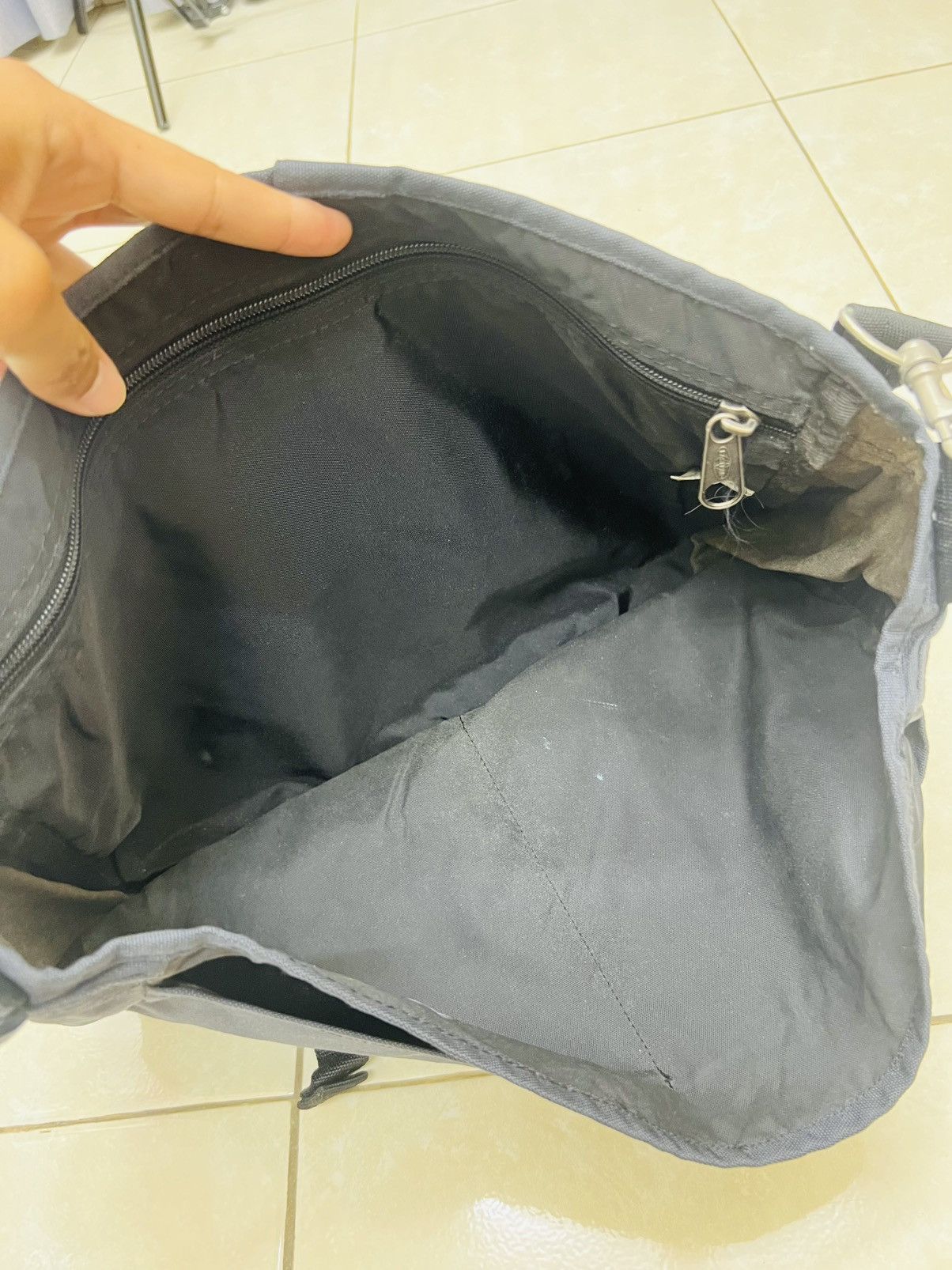 Eastpak Eastpak mesenger Sling Bag Skate brand Bag Size ONE SIZE - 8 Thumbnail