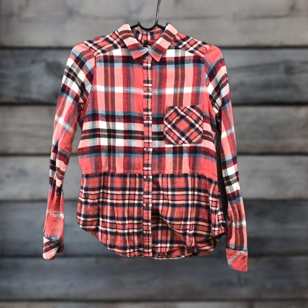 Abercrombie & Fitch VINTAGE Abercrombie & Fitch Long Sleeve Button-Up Shirt Womens S Pink Plaid Lightweight Size S / US 4 / IT 40 - 1 Thumbnail