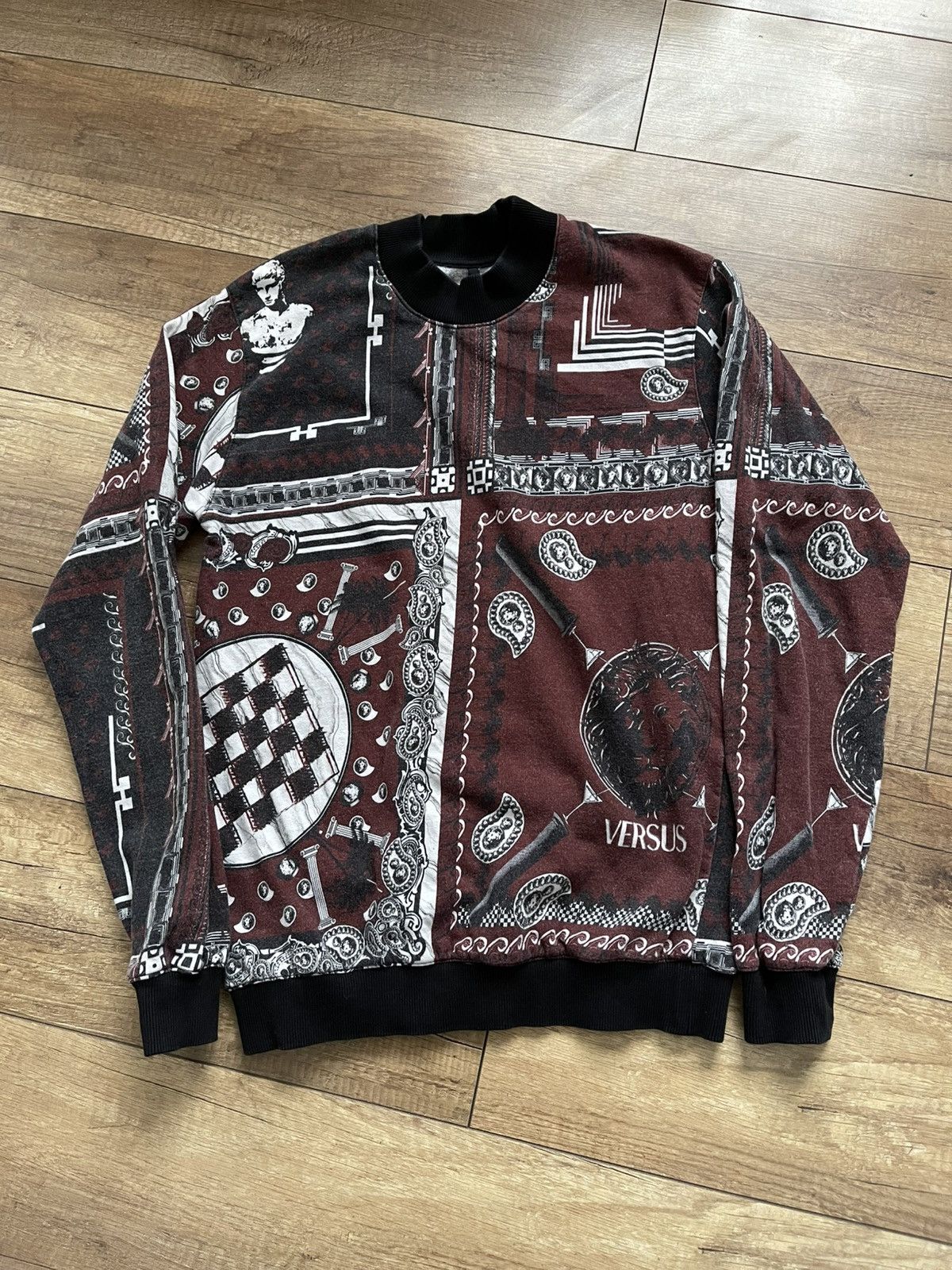 Versus Versace Versace Versus Overprint Sweatshirt Pullover Size US S / EU 44-46 / 1 - 2 Thumbnail