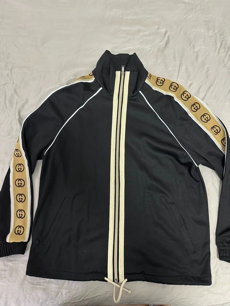 Gucci Gucci 3M reflective string logo black jacket 2502-Nextarrow Size US S / EU 44-46 / 1 - 1 Thumbnail