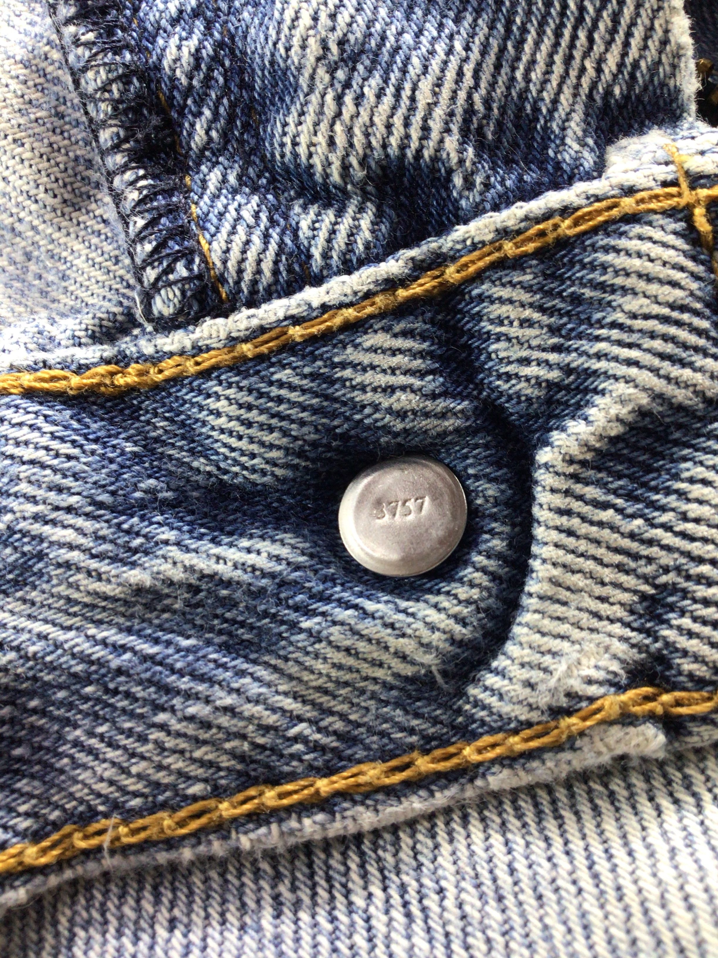Levi's Vintage Levis 560 Jeans-JM517 Size US 33 - 9 Thumbnail