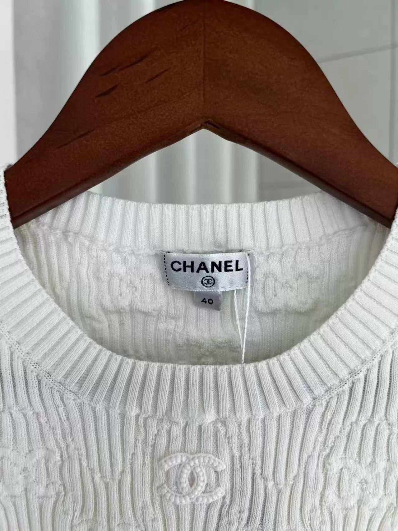 Chanel Chanel Beige Knit Short-Sleeve Top Size 40 Size M / US 6-8 / IT 42-44 - 4 Thumbnail