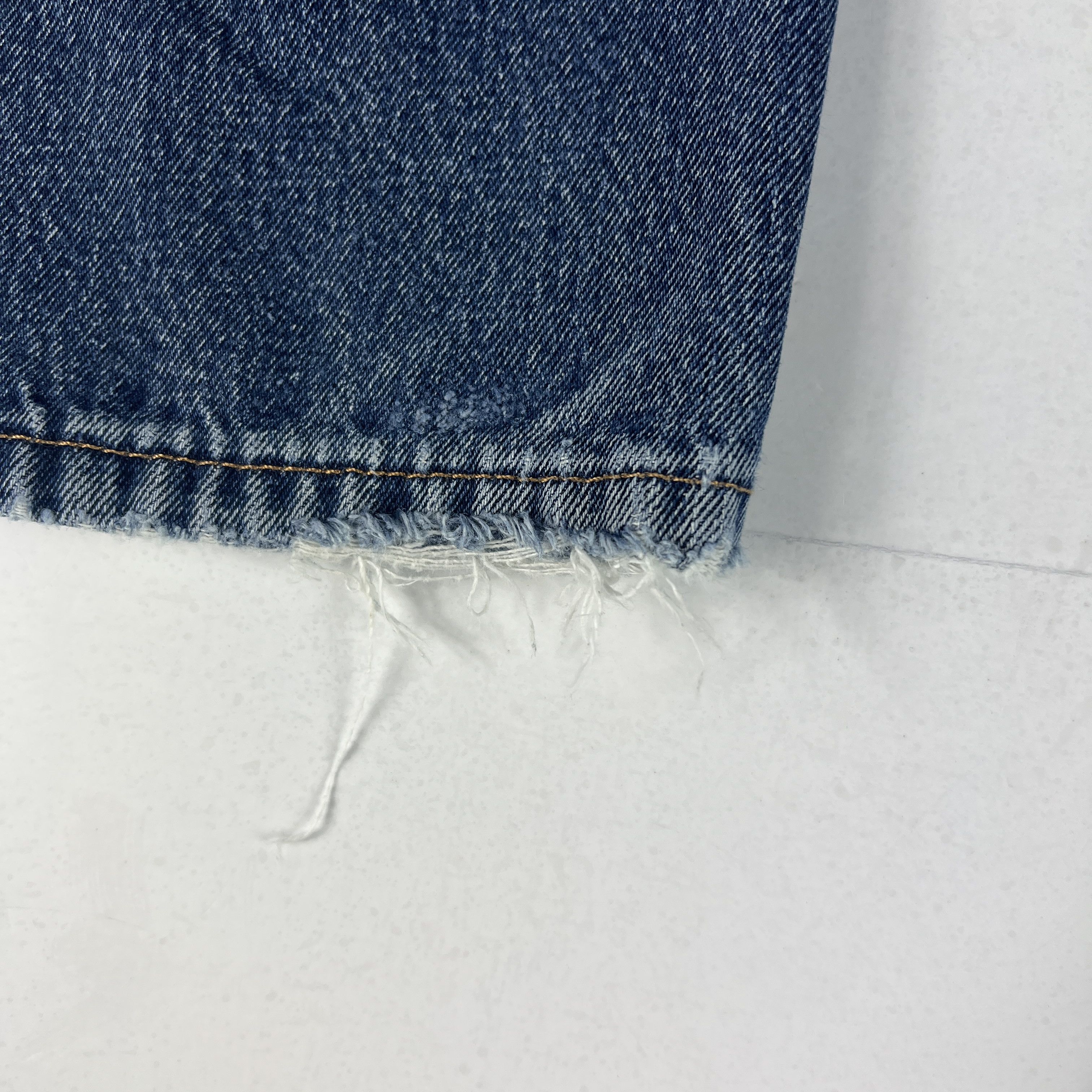 Levi's Levi's Jeans 550 Relaxed Fit Straight Leg Blue Denim Size US 33 - 2 Thumbnail