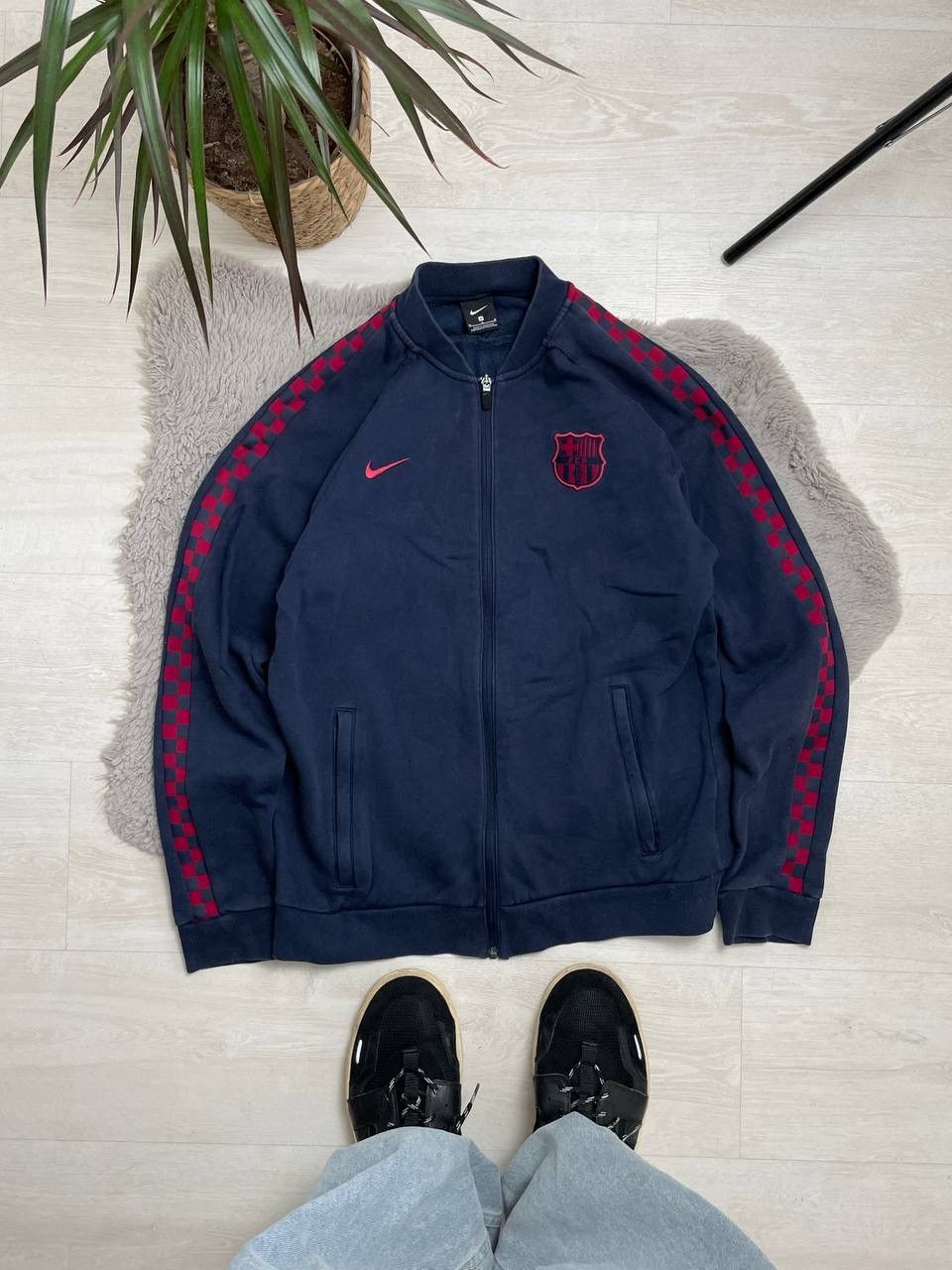 Nike × Vintage Nike Barcelona Hooded CENTER Swoosh Oversized Y2k Size US M / EU 48-50 / 2 - 1 Thumbnail