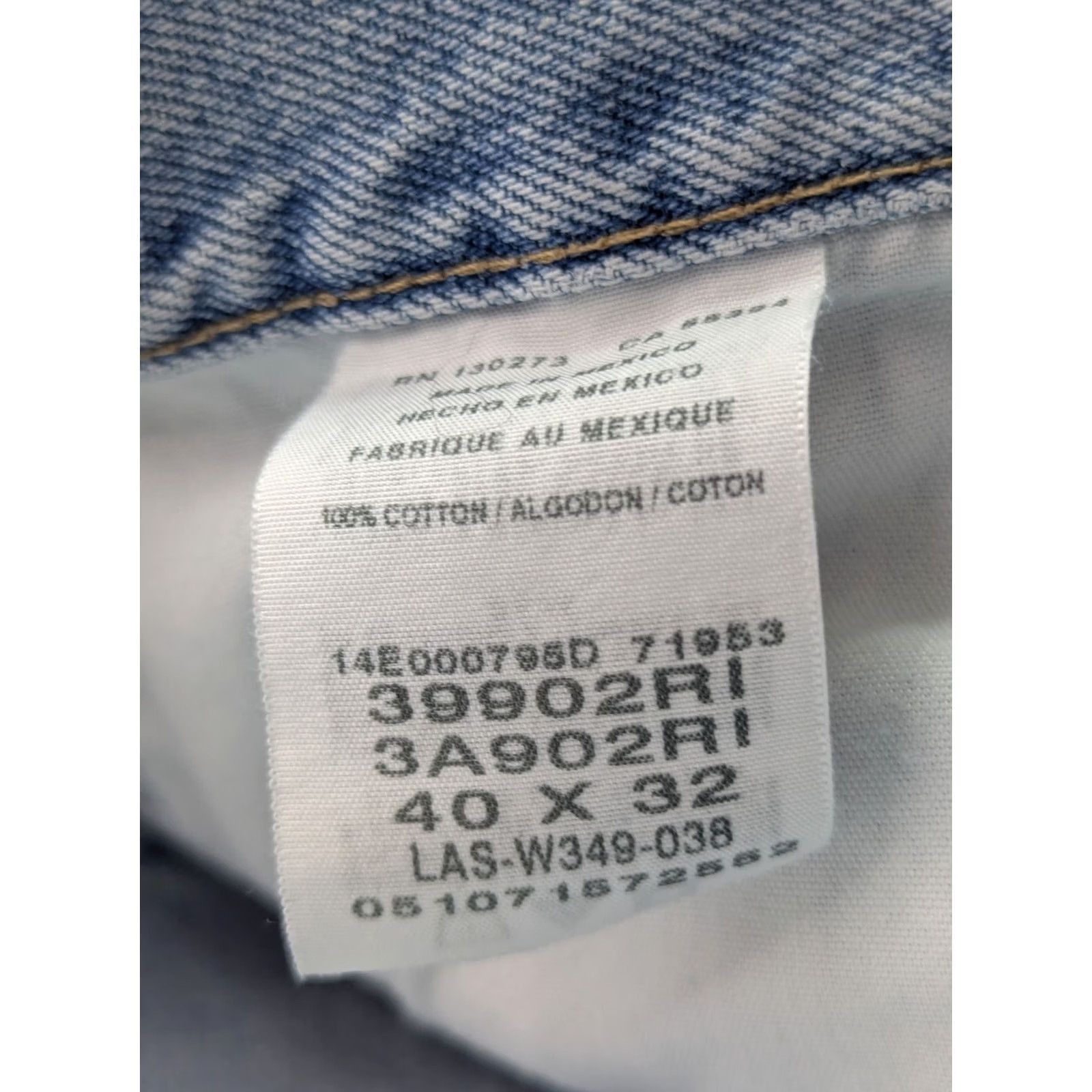 Wrangler VINTAGE Wrangler Rugged Wear Jeans Men 40x32 (True 39x31.5) Blue Lt Wash Straight Leg Size US 39 - 7 Thumbnail