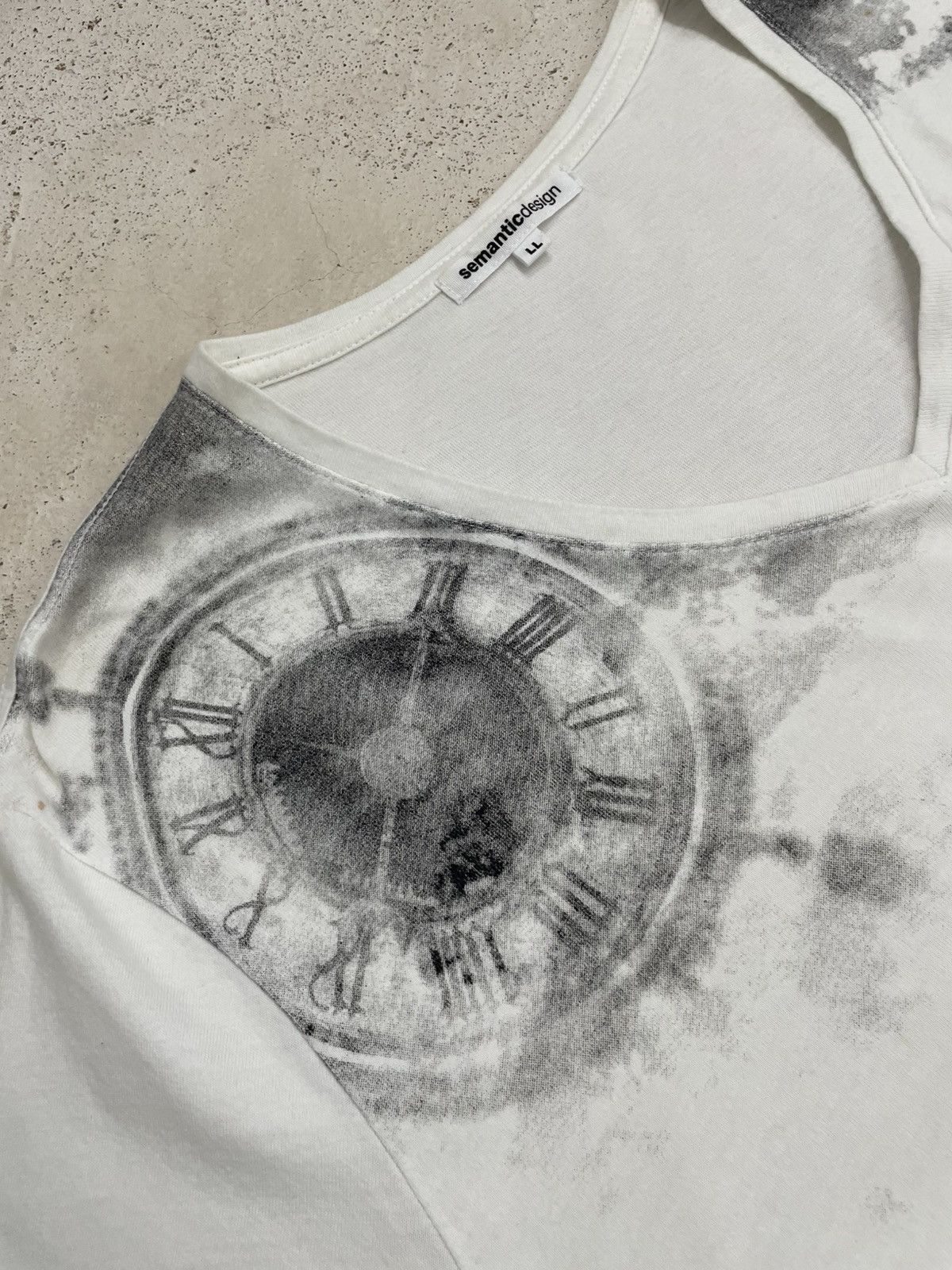 Japanese Brand Semantic Smoke London Clock Art History Painting Unisex Tee Size US L / EU 52-54 / 3 - 10 Thumbnail