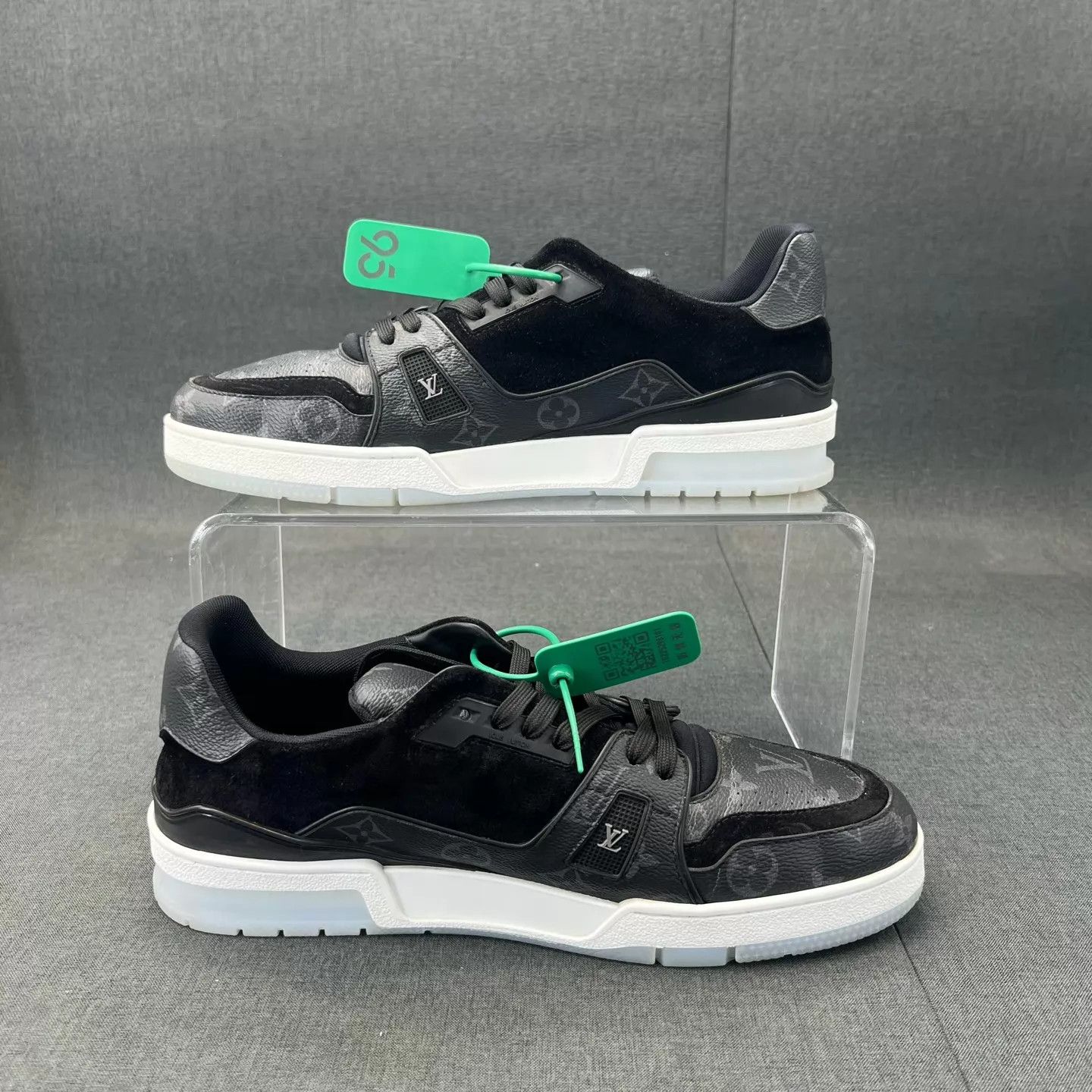Louis Vuitton LV Trainer Black Monogram Denim US10/EUR44 Size US 11 / EU 44 - 5 Thumbnail