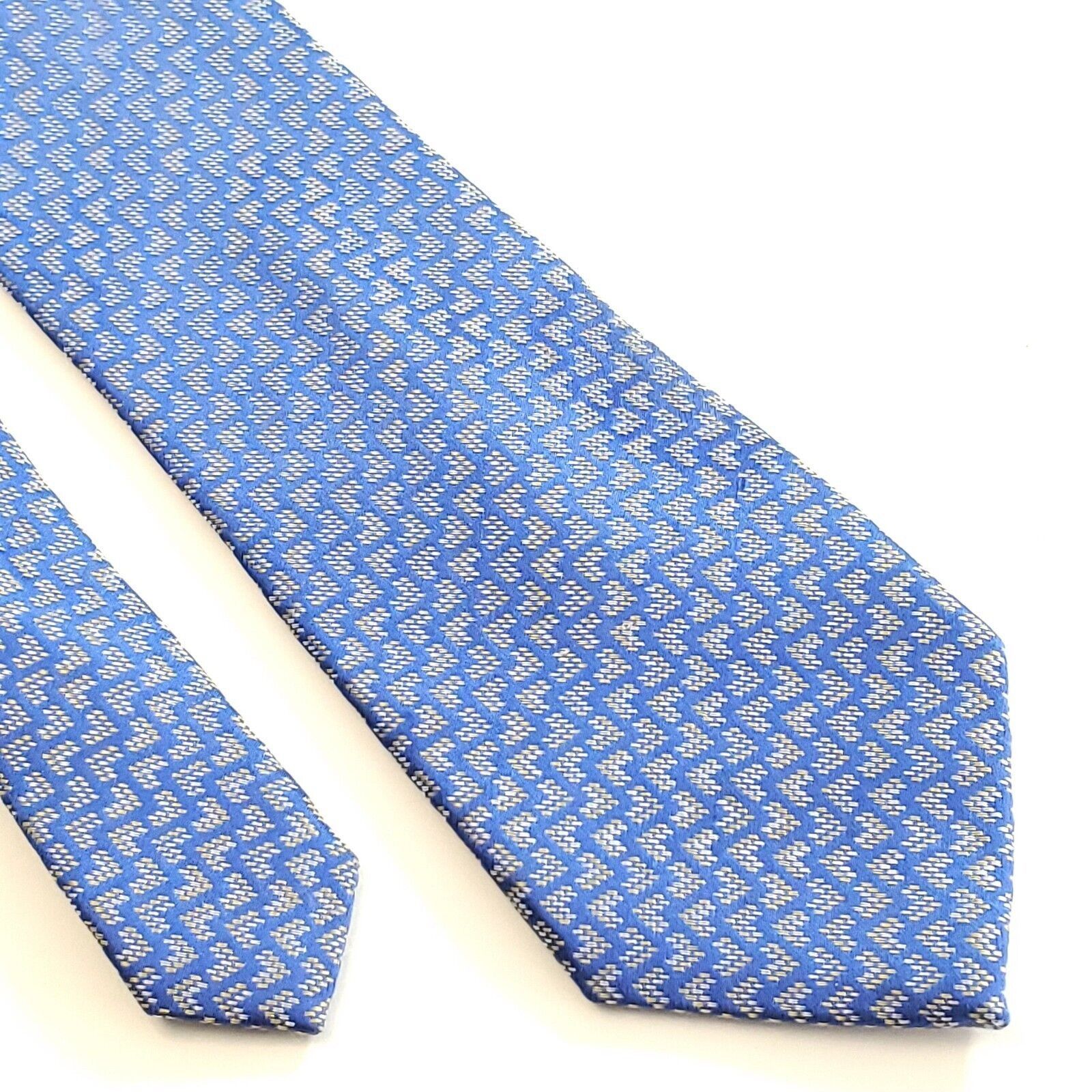 Michael Kors Michael Kors Silk Tie Blue Yellow Woven Geometric Size ONE SIZE - 1 Thumbnail