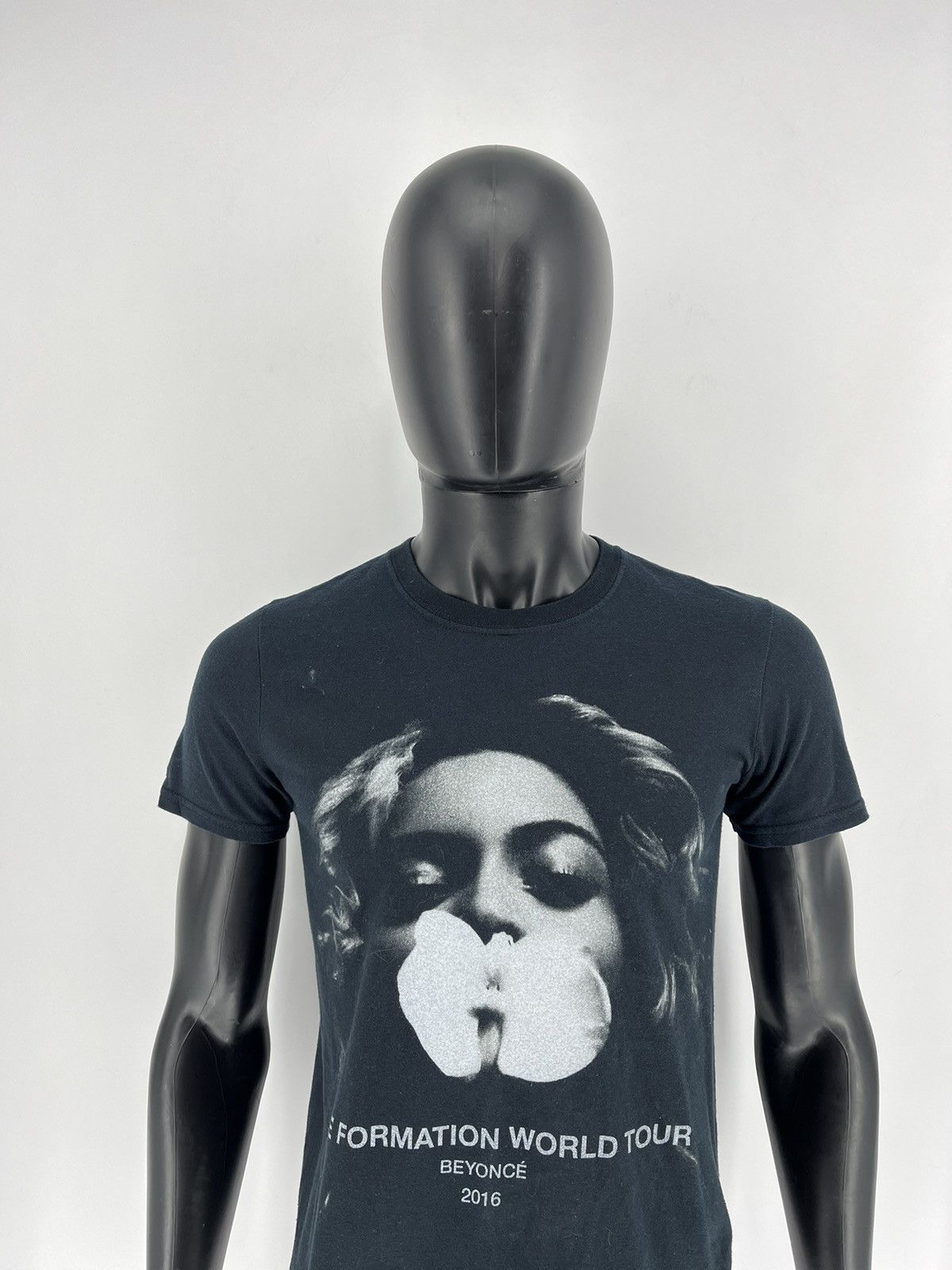 Band Tees × Beyonce Beyonce Formation 2016 World Tour Official T Shirt Adult S Size US S / EU 44-46 / 1 - 8 Thumbnail