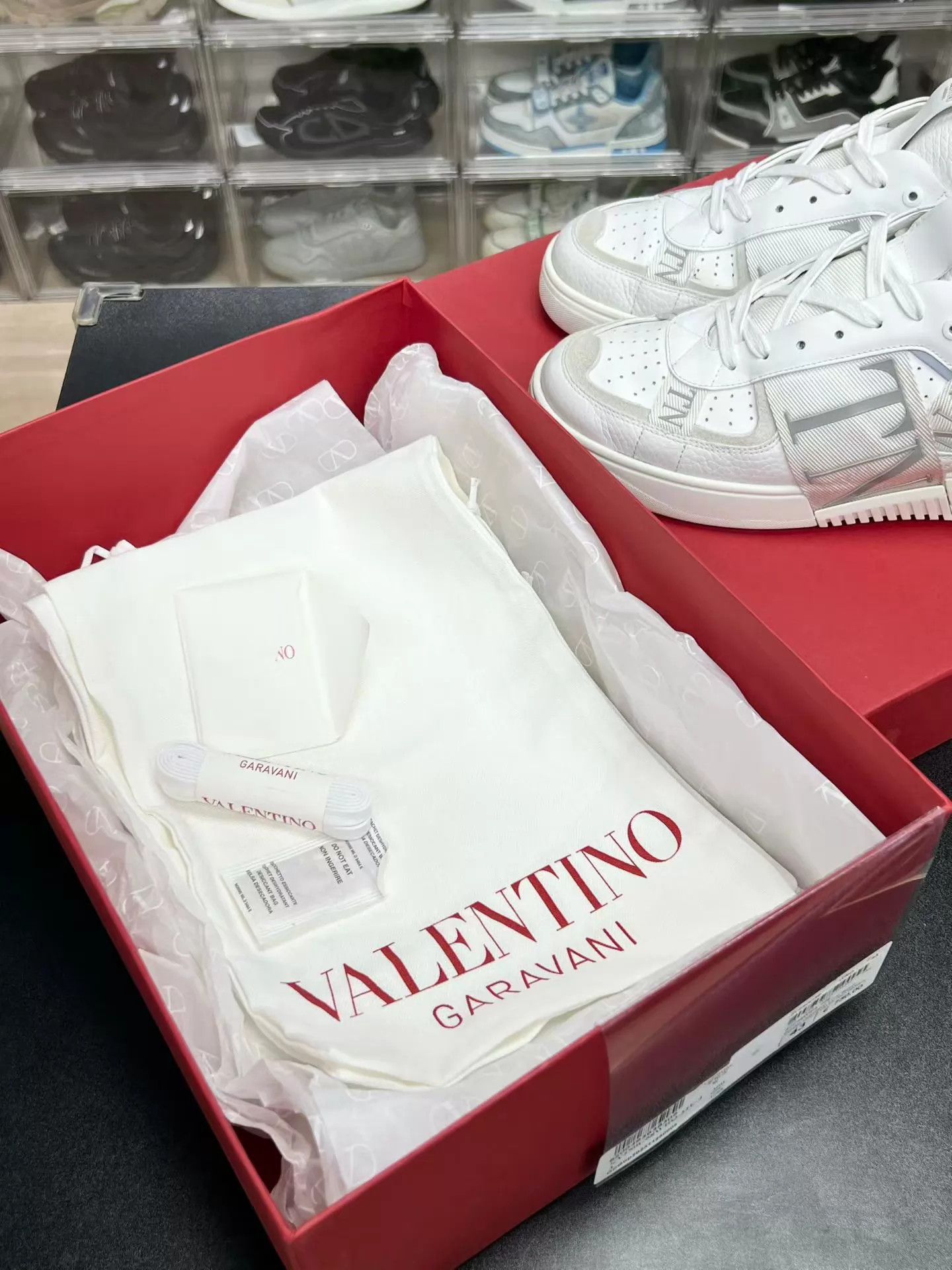 Valentino Valentino White Low-Top Sneakers Size 43 Original Box Size US 10 / EU 43 - 9 Thumbnail