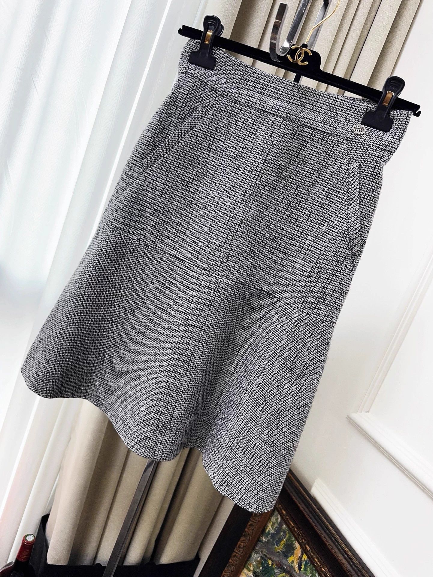 Chanel CHANEL Wool Tweed Gray Midi Skirt FR36 99 New Size 26" / US 2 / IT 38 - 1 Thumbnail