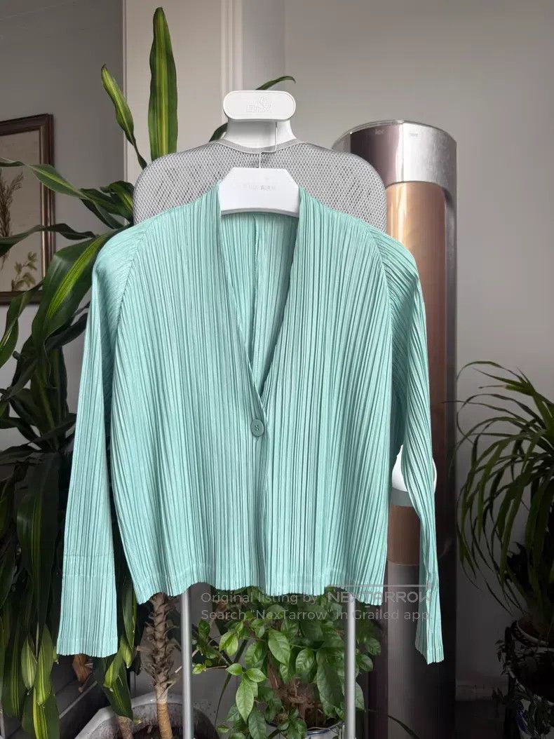 Issey Miyake Issey Miyake Mint Soft Cardigan Size L / US 10 / IT 46 - 1 Thumbnail