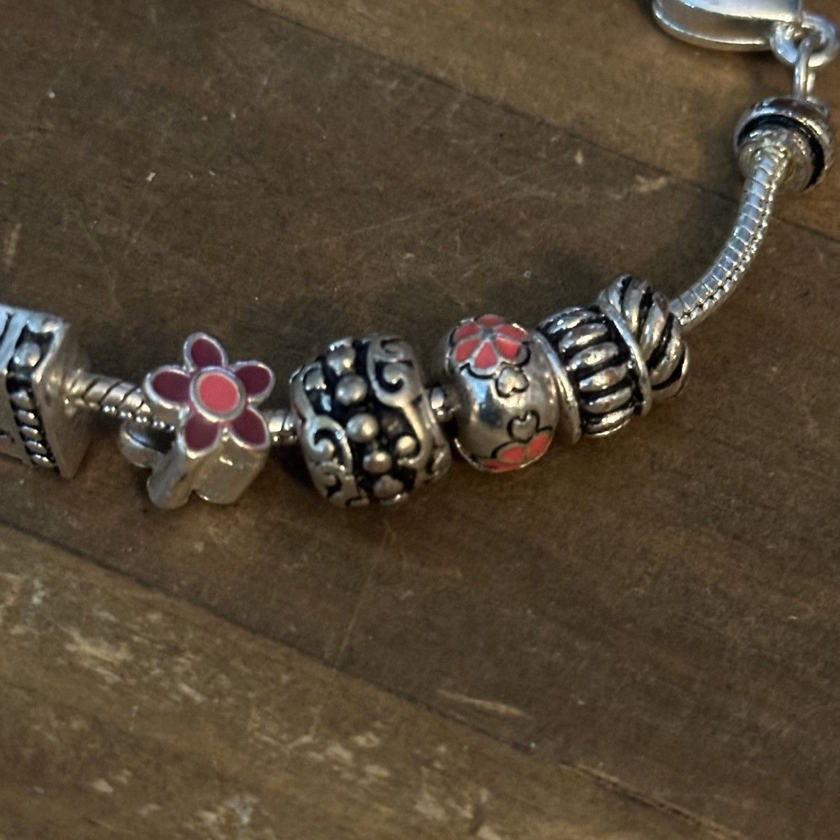 Other Silver tone Believe sliding charm bracelet Size ONE SIZE - 4 Thumbnail