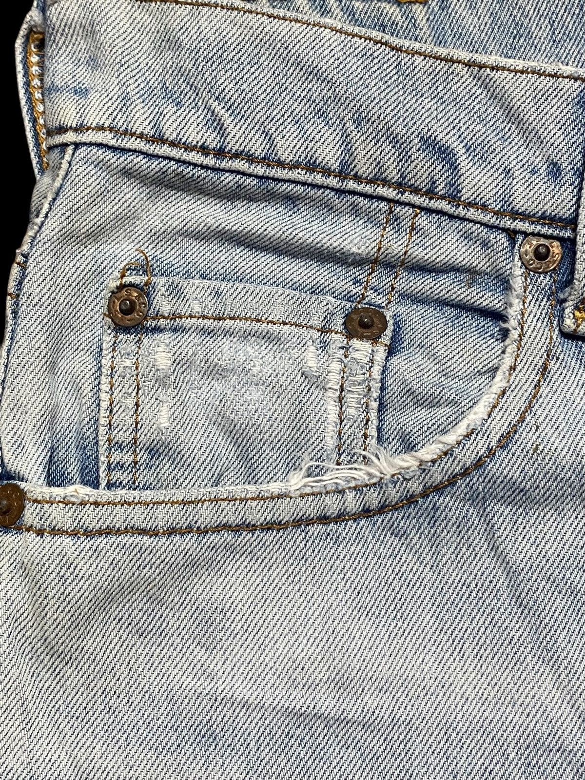 Levi's Vintage Clothing Vintage Levis 525 Light Wash Patched Distressed Jeans Size US 29 - 13 Thumbnail