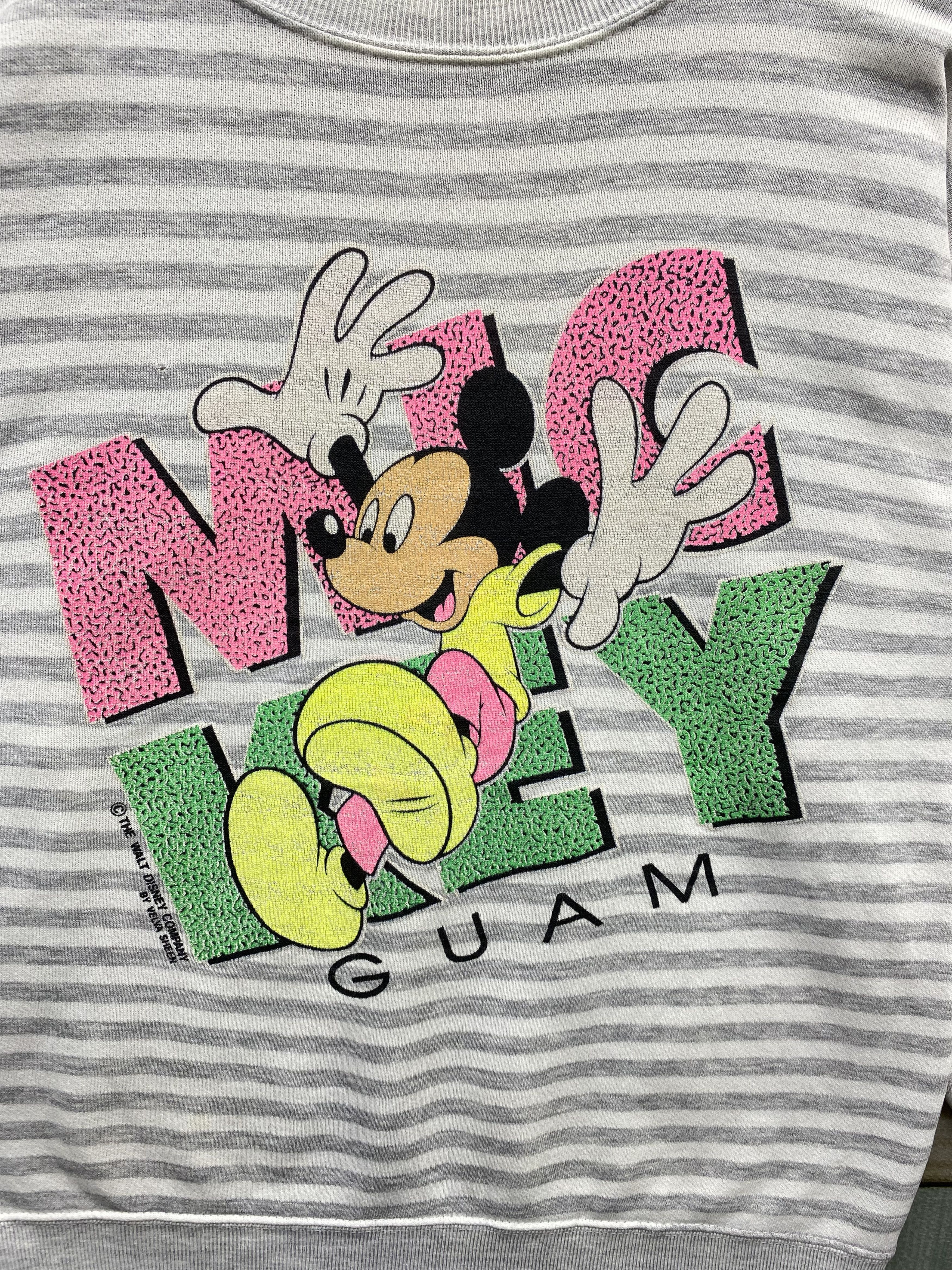 Vintage Vintage Walt Disney Mickey Mouse In Guam Sweatshirt Size US M / EU 48-50 / 2 - 3 Thumbnail