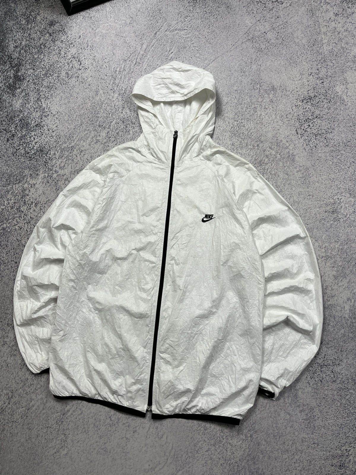 Nike × Vintage Vintage Nike Lightweight White Swoosh Nylon Packable Jacket Size US M / EU 48-50 / 2 - 5 Thumbnail