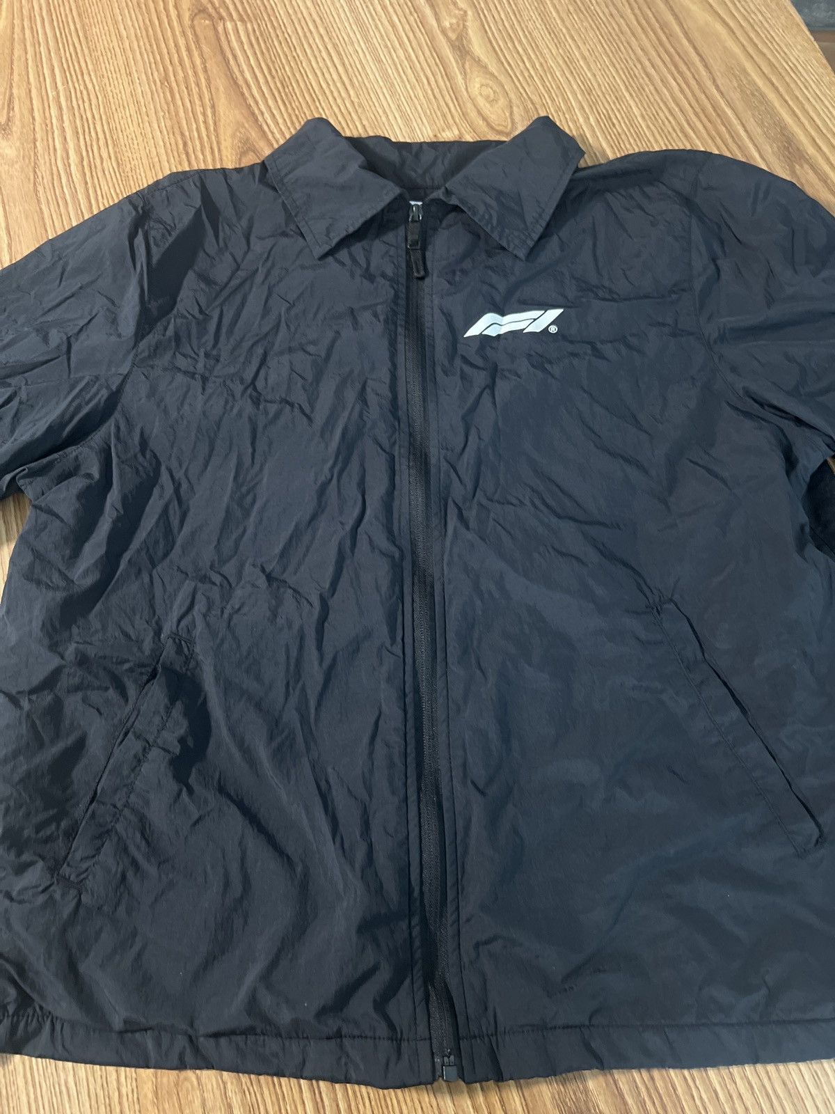 Formula 1 Formula 1 (F1) Zip Up Shoet Sleeve Windbreaker Jacket Size US M / EU 48-50 / 2 - 1 Thumbnail