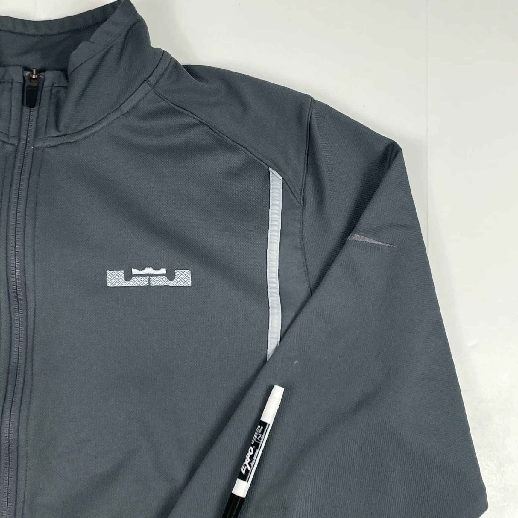 Nike Nike Dri-Fit Jacket Mens XL Gray Full Zip Lined运动? Size US XL / EU 56 / 4 - 3 Thumbnail