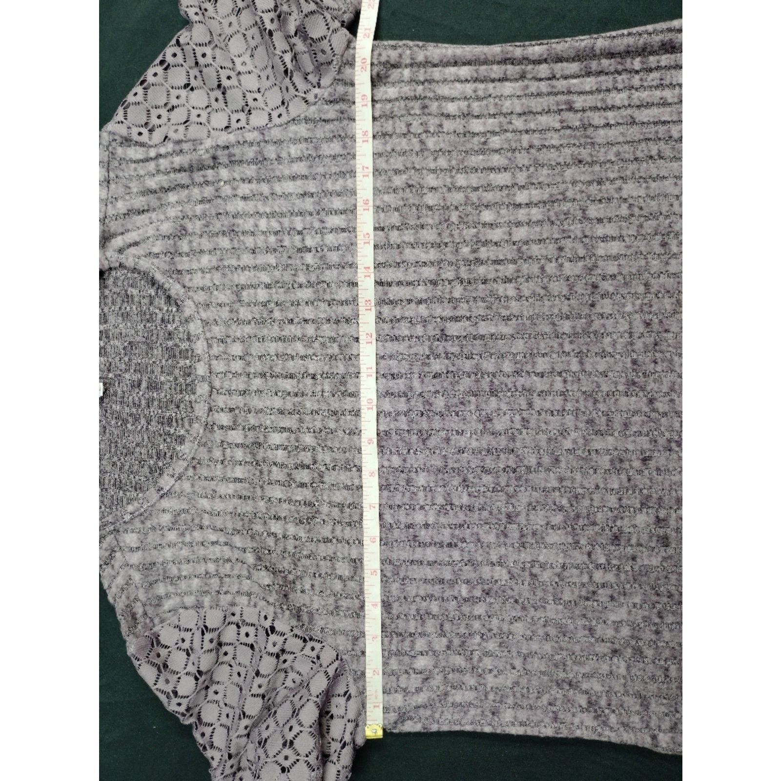 Ferre Mauve Textured Feryshe Short Sleeve Top With Lace Sleeves Size L / US 10 / IT 46 - 5 Thumbnail