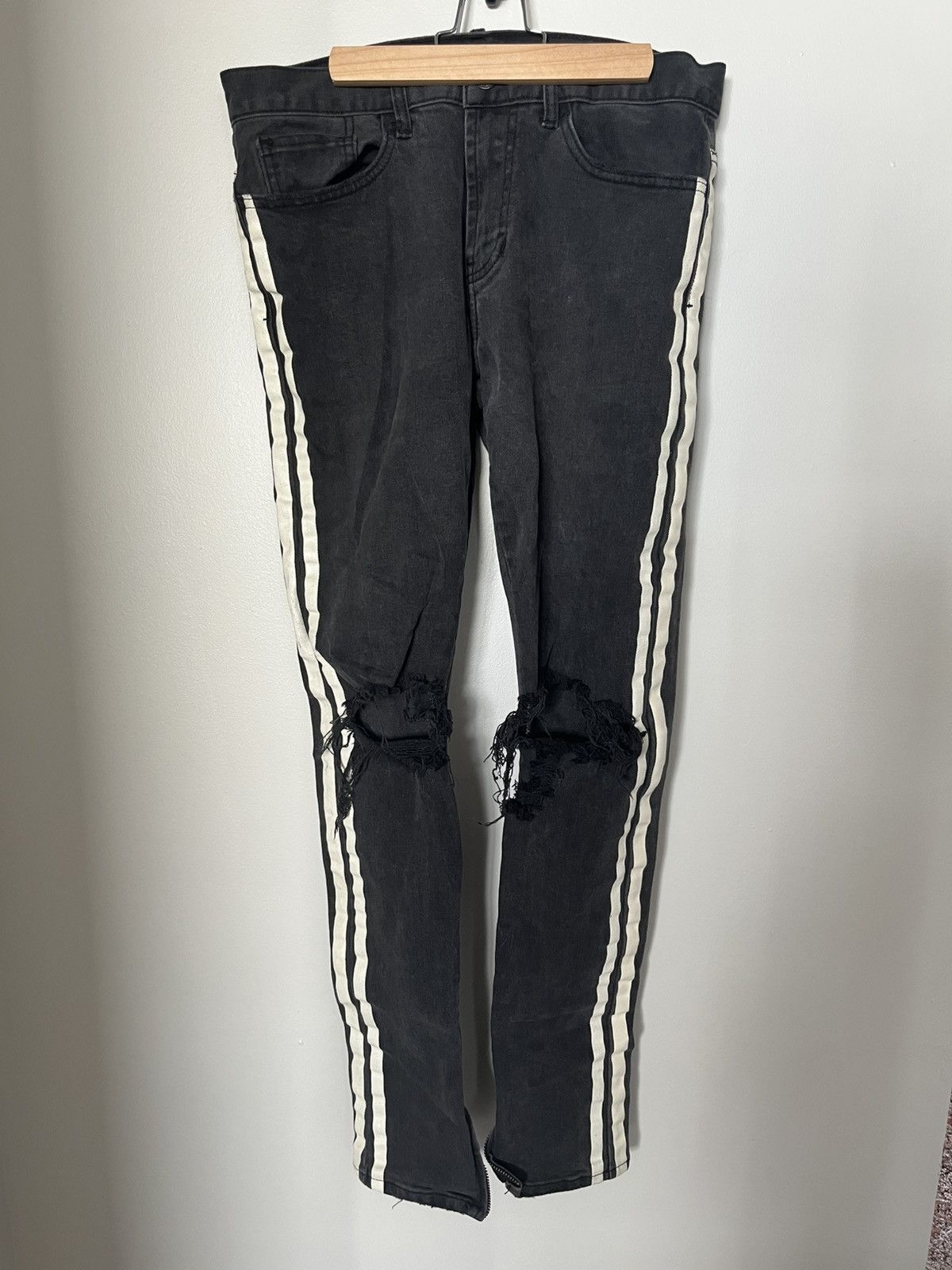 Pacsun Pacsun Racing Stripe Black Skinny Jeans Size US 30 / EU 46 - 1 Thumbnail