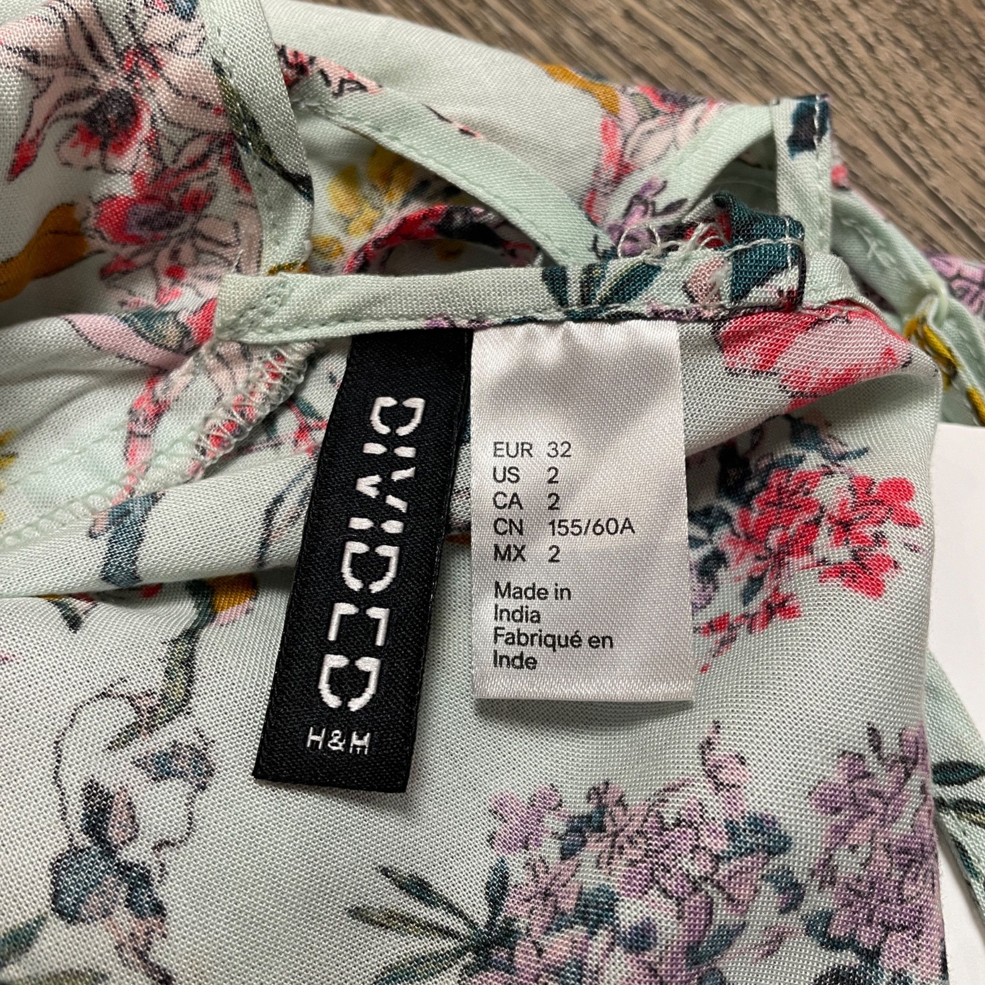 H&M S - H&M Floral Patterned Romper Size S / US 4 / IT 40 - 3 Thumbnail