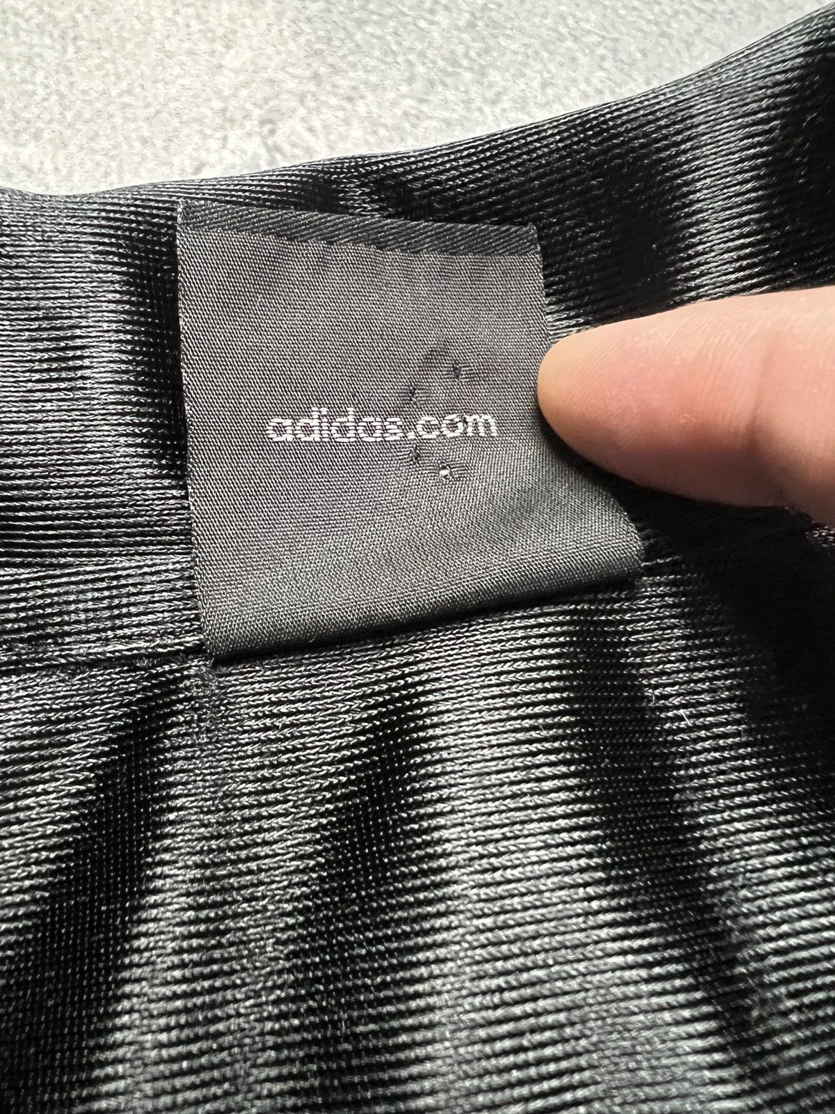 Adidas Adidas Vintage Botton Up Shirt Hype USA Jersey Tee 00s 90s Size US S / EU 44-46 / 1 - 8 Thumbnail