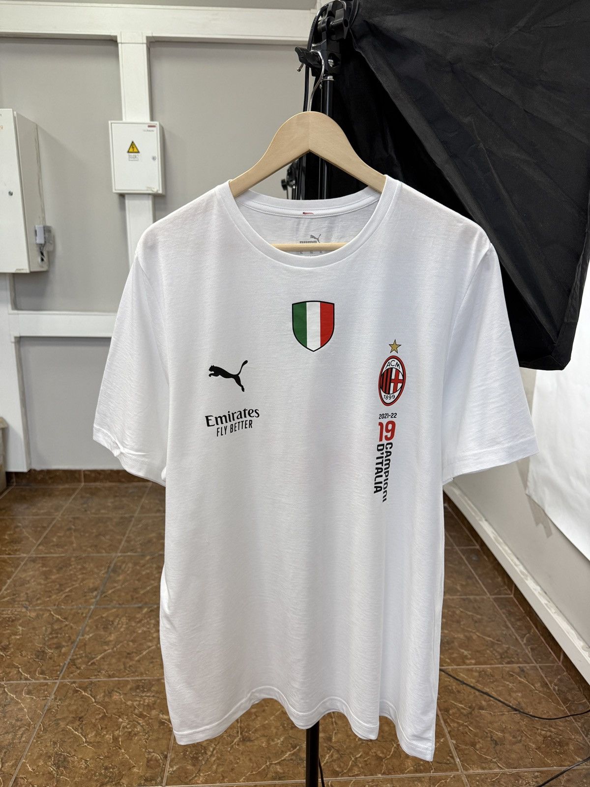 Puma 🇮🇹 Puma AC Milan 2021-22 Champions T Shirt Campioni D’Italia Size US XL / EU 56 / 4 - 1 Thumbnail