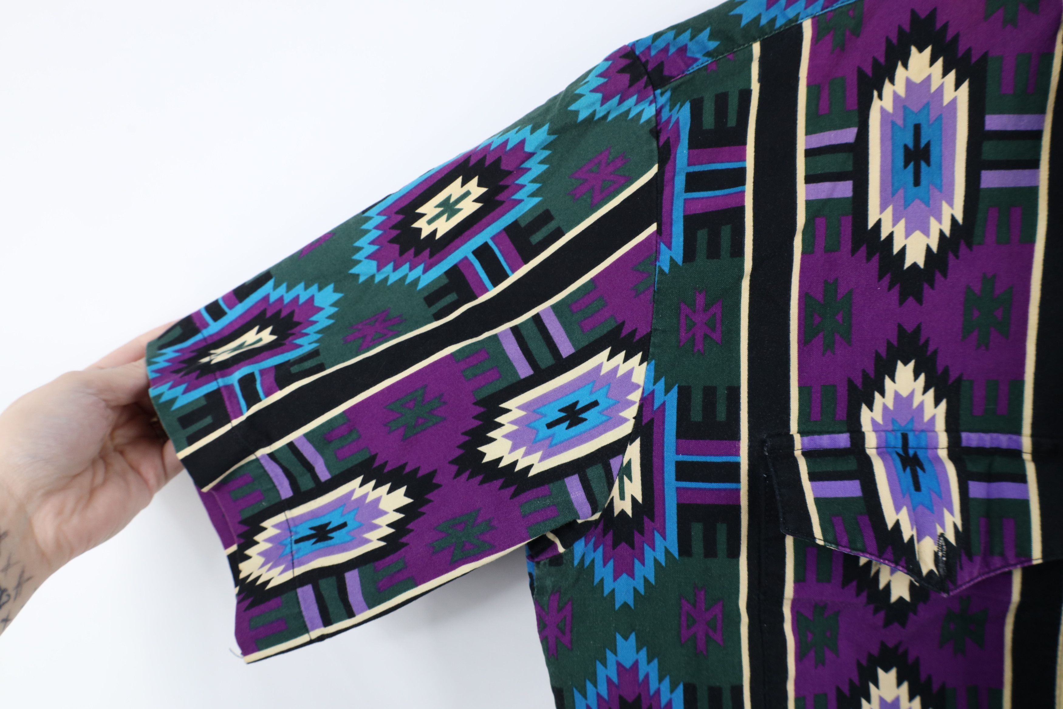Vintage Vintage 90s Streetwear Southwestern Western Button Shirt Size US L / EU 52-54 / 3 - 5 Thumbnail