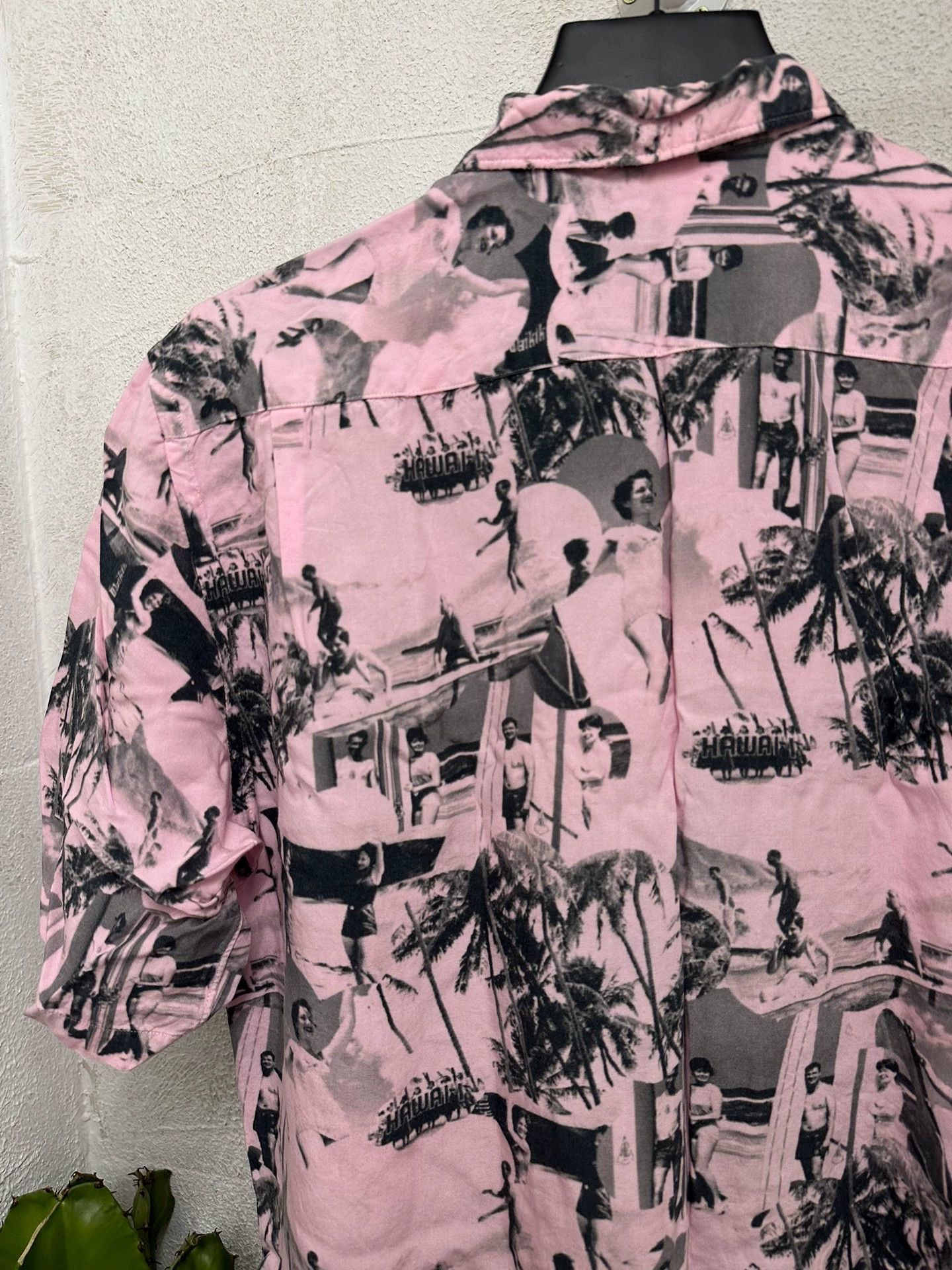 Comme des Garcons CDG Homme Hawaiian Photo Print Pink Shirt Size US M / EU 48-50 / 2 - 5 Thumbnail