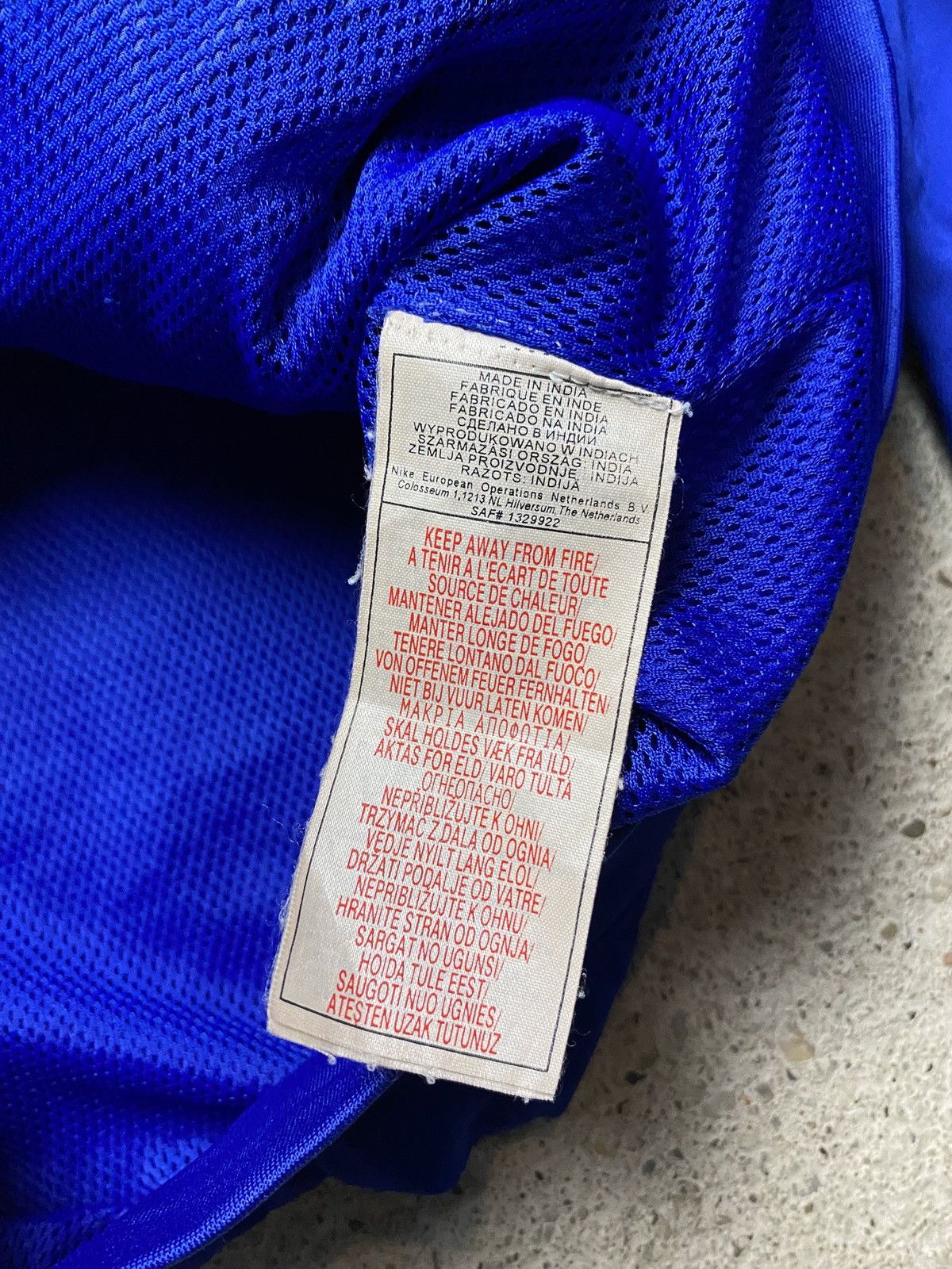 Nike Nike manchester united vintage windbreaker blue 2005-06 Size US L / EU 52-54 / 3 - 7 Thumbnail