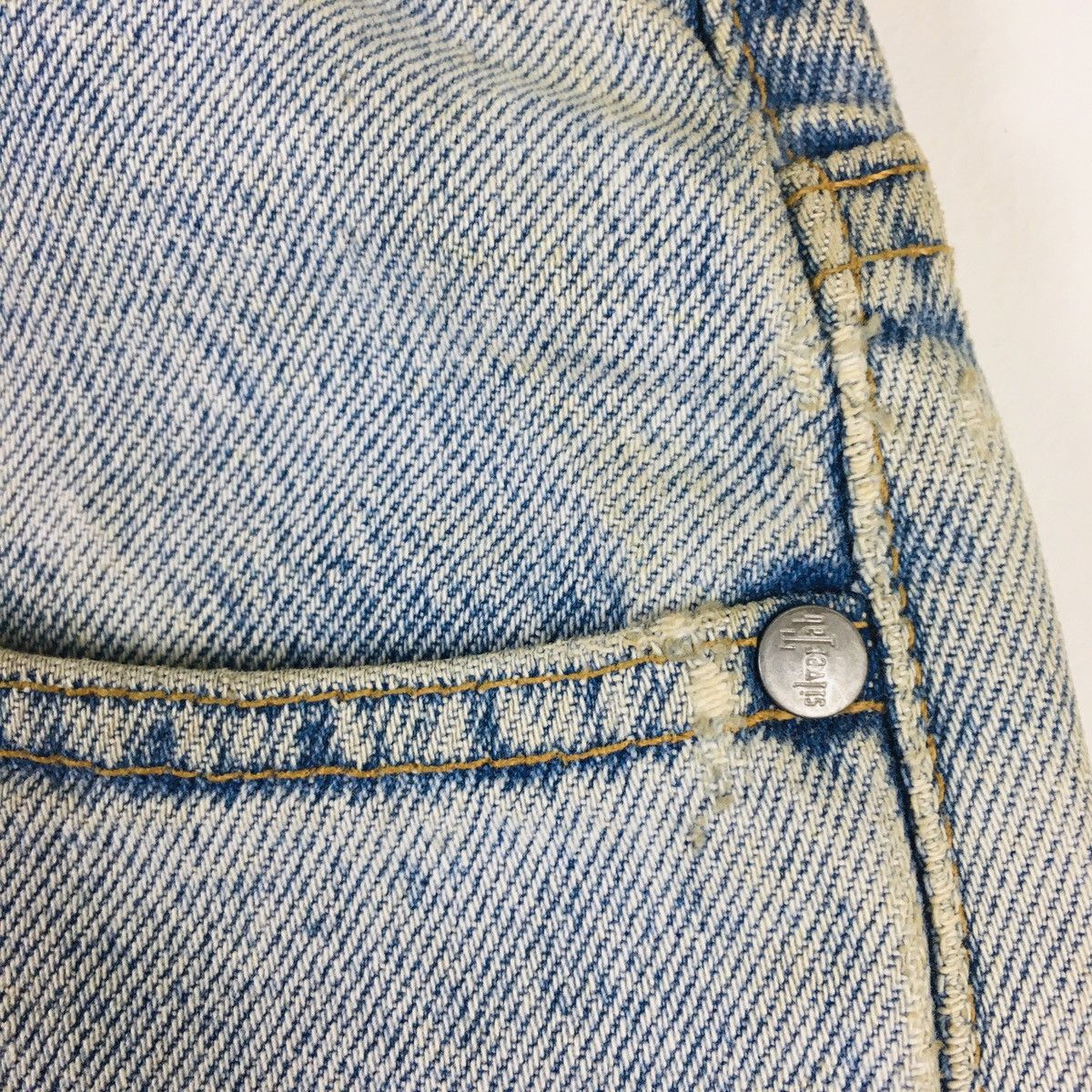 Levi's Vintage Clothing Vintage Levi’s Silver Tab Relaxed Guy’s Fit Size US 30 / EU 46 - 5 Thumbnail