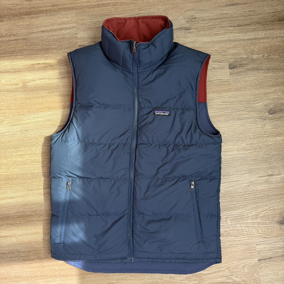 Patagonia Patagonia Reversible Down Vest Blue Red Vintage Size US S / EU 44-46 / 1 - 3 Thumbnail