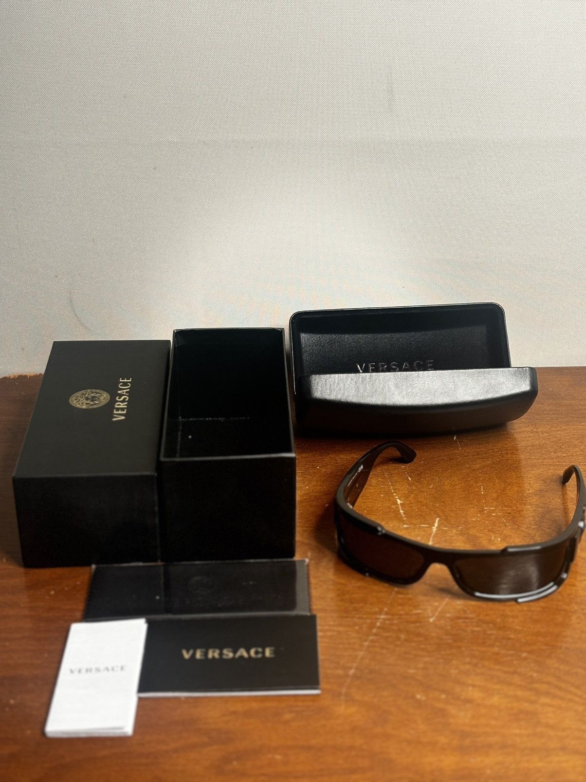 Versace Versace medusa logo wrap around sunglasses Size ONE SIZE - 3 Thumbnail