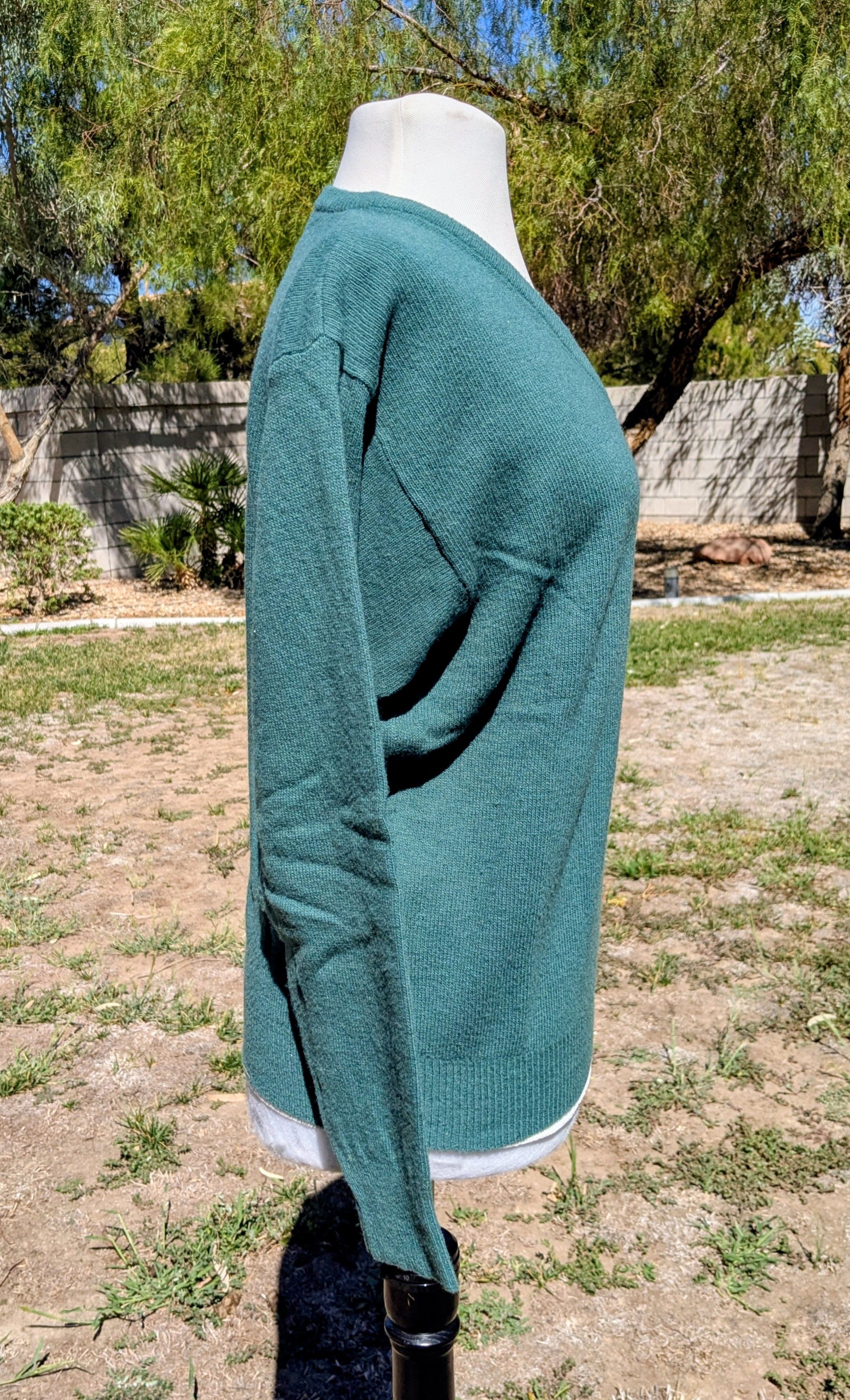 Other Giordano Lambswool Forest Green V-Neck Pullover Sweater Size US M / EU 48-50 / 2 - 2 Thumbnail