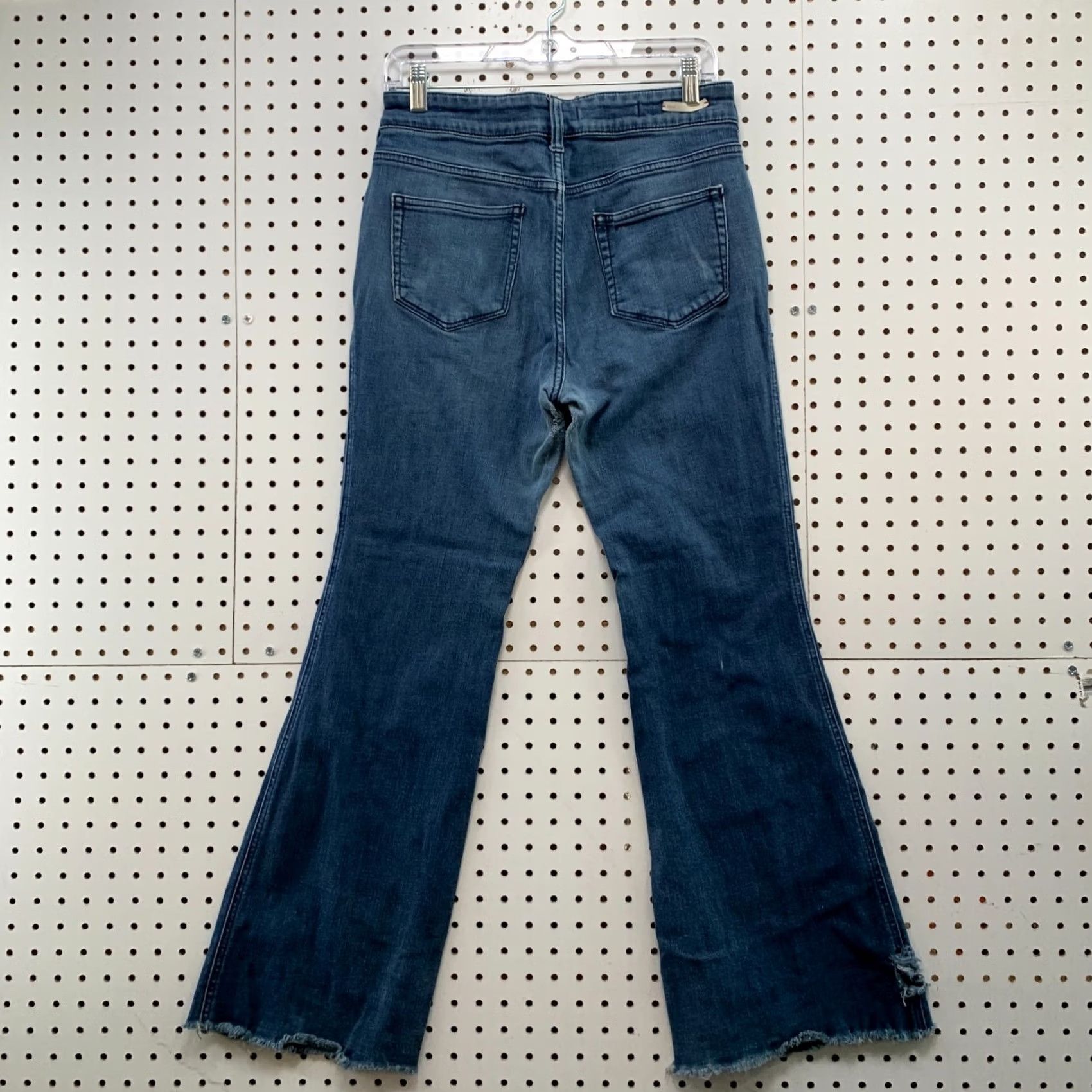 Vintage Anthropologie Pilcro Blue Denim Flared Jeans Womens Size 28x29 Casual FLARE Size 28" / US 6 / IT 42 - 7 Thumbnail