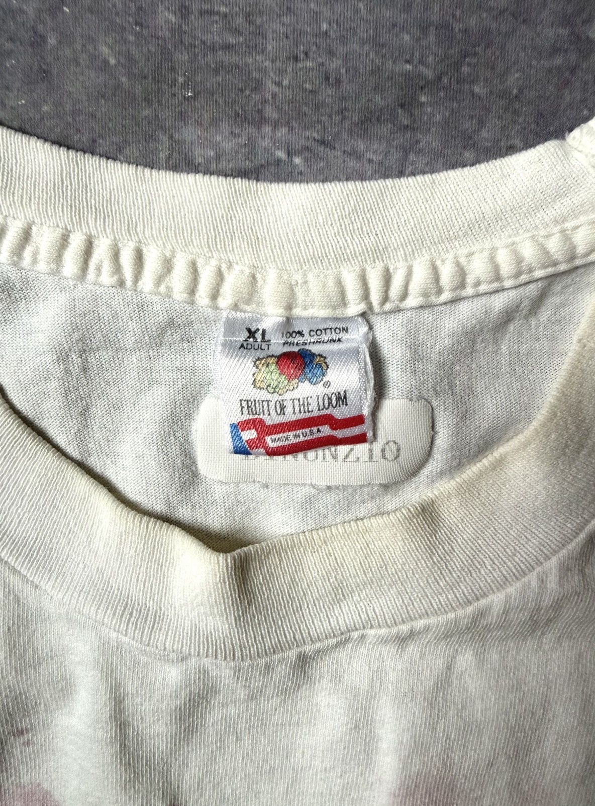 Vintage Vintage 90s Wine Stain T-Shirt (XL) Size US XL / EU 56 / 4 - 7 Thumbnail