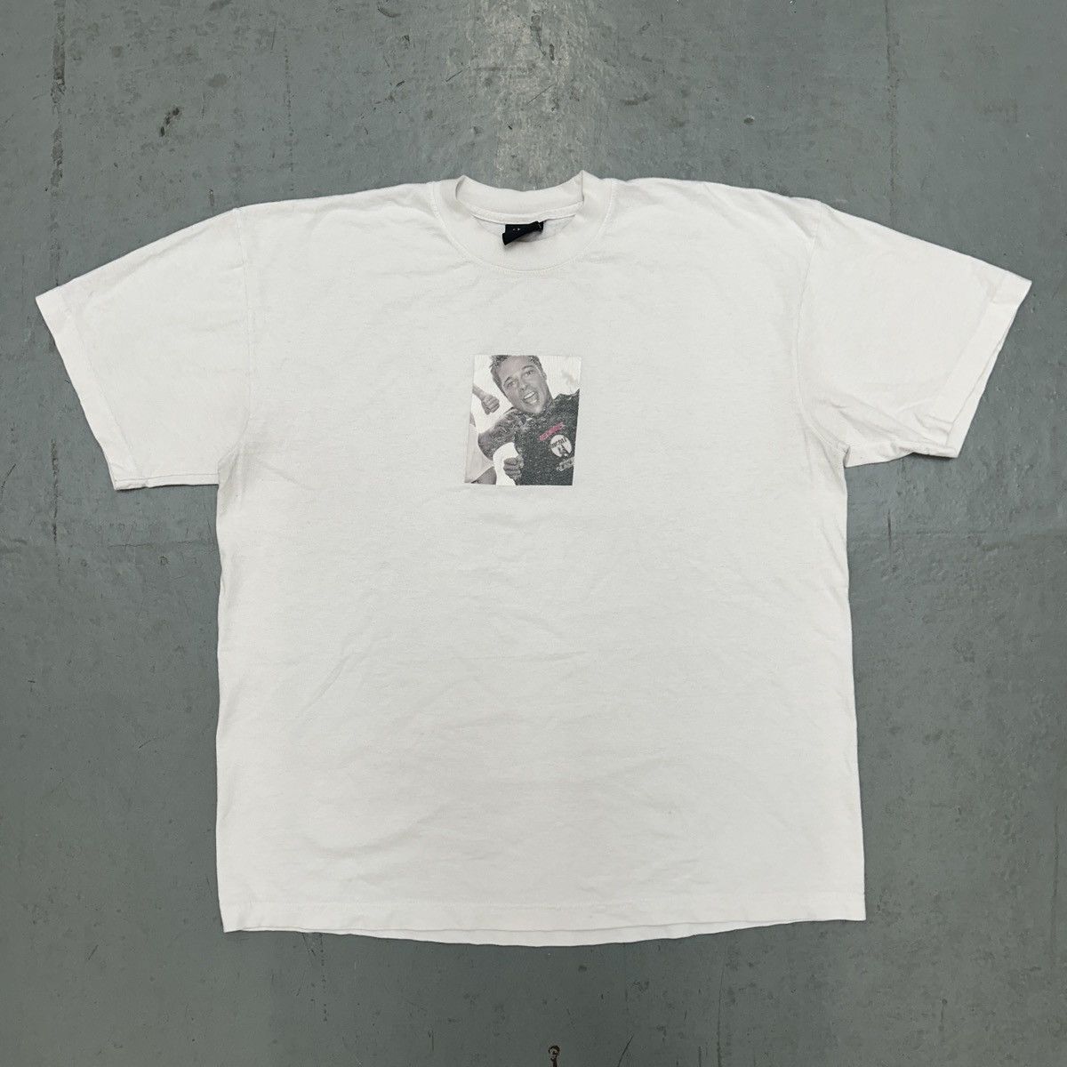 Vintage Brad Pitt Photo Graphic T-Shirt Size US L / EU 52-54 / 3 - 1 Thumbnail