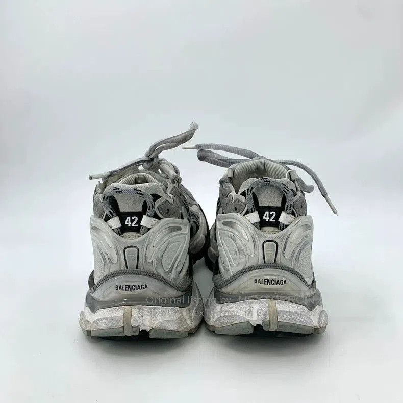 Balenciaga Balenciaga Runner Casual Sneakers in Gray. Size US 10 / EU 43 - 4 Thumbnail
