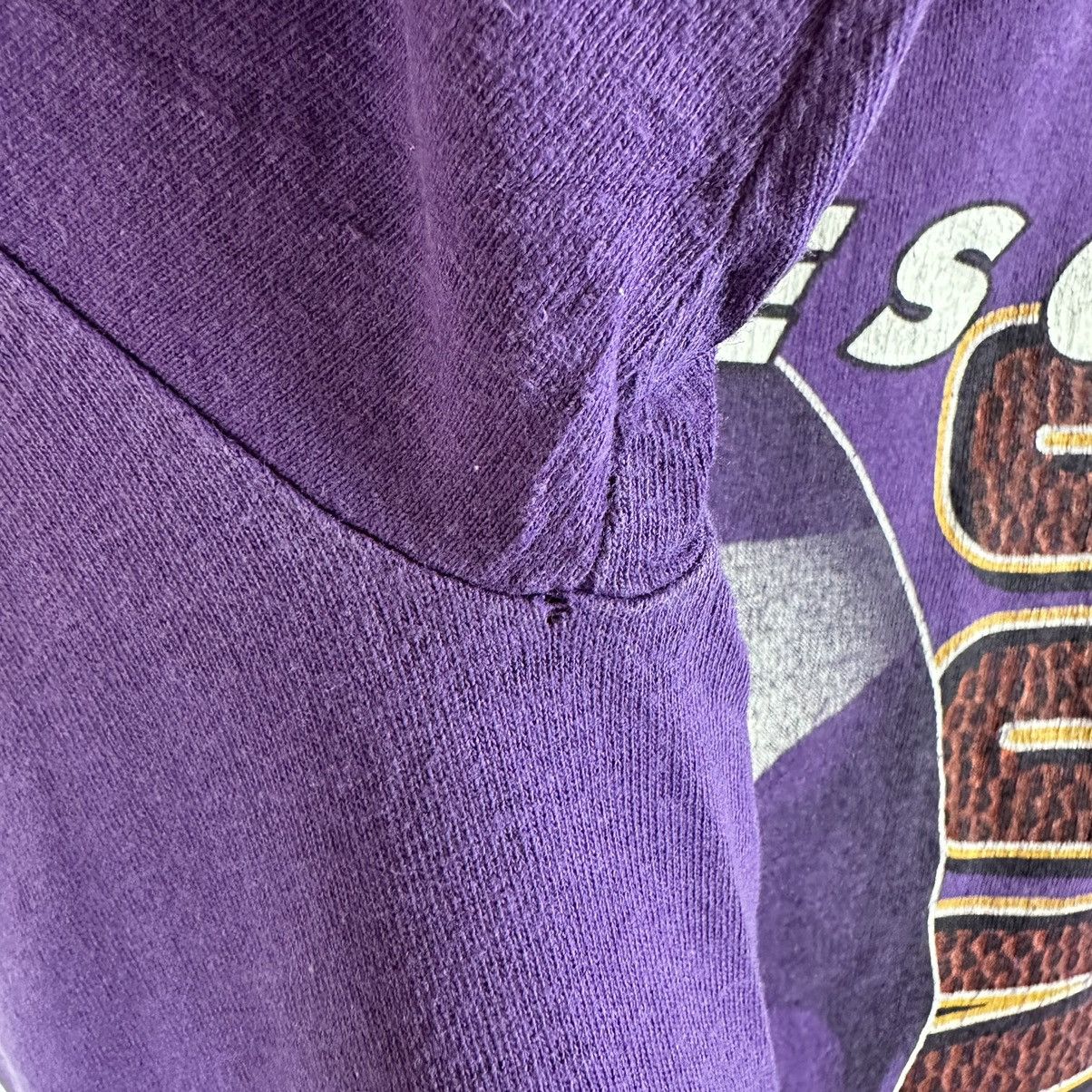 Logo 7 × NFL × Vintage Vintage 90s Minnesota Vikings Football NFL Large T-shirt Size US L / EU 52-54 / 3 - 6 Thumbnail