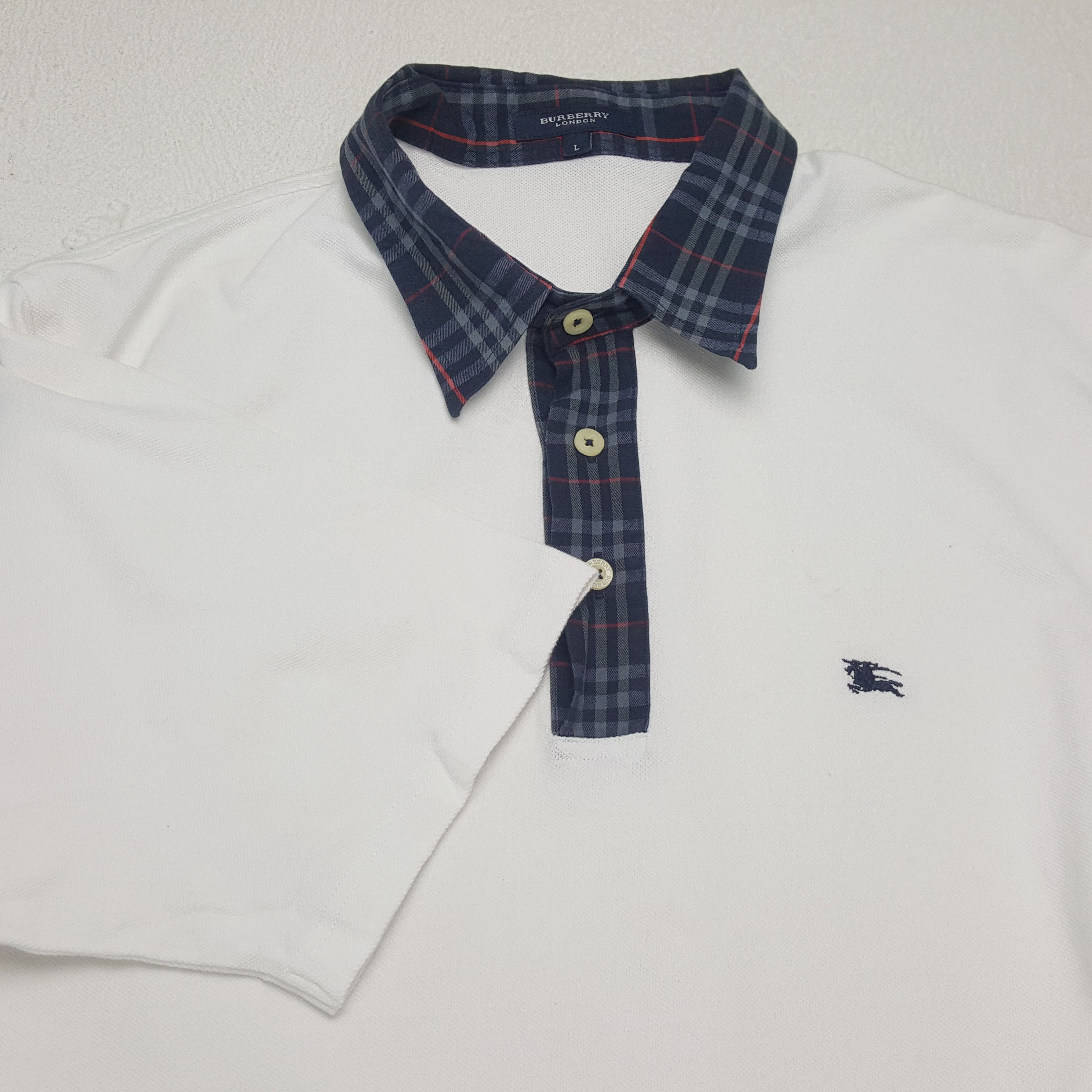 Burberry × Vintage BURBERRY LONDON Small Logo Design Casual Polos Size US M / EU 48-50 / 2 - 6 Thumbnail