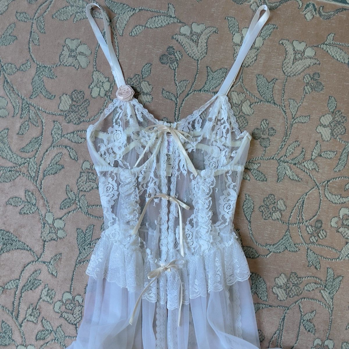Other Frederick’s of Hollywood 90s White Lace Lingerie Gown (XS–M) Size M / US 6-8 / IT 42-44 - 17 Thumbnail