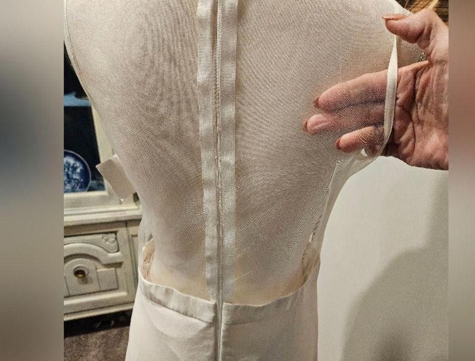 Designer Nwt Soieblu ivory gown with rhinestone detail Size L / US 10 / IT 46 - 4 Thumbnail