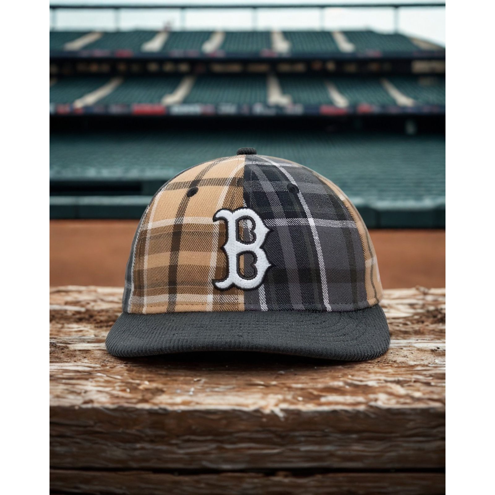 New Era Boston Red Sox New Era Plaid Strapback Hat High Crown MLB Size ONE SIZE - 9 Thumbnail