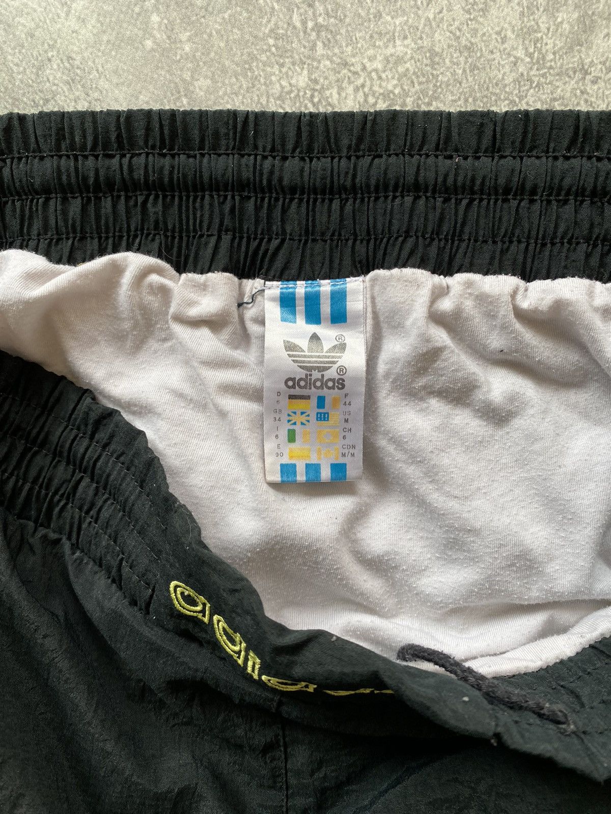Adidas × Vintage Rare Vintage Adidas Nylon Shorts Size US 32 / EU 48 - 7 Thumbnail