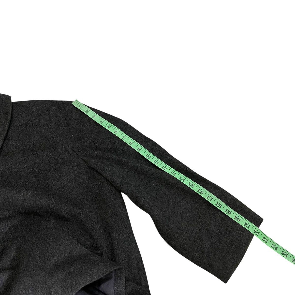 Yves Saint Laurent Yves Saint Laurent Wool Long Coat Button M/L Size Size US L / EU 52-54 / 3 - 13 Thumbnail