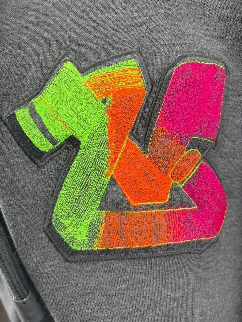 Louis Vuitton Louis Vuitton Gray Logo Zip Hoodie Medium -2505 Size US M / EU 48-50 / 2 - 3 Thumbnail