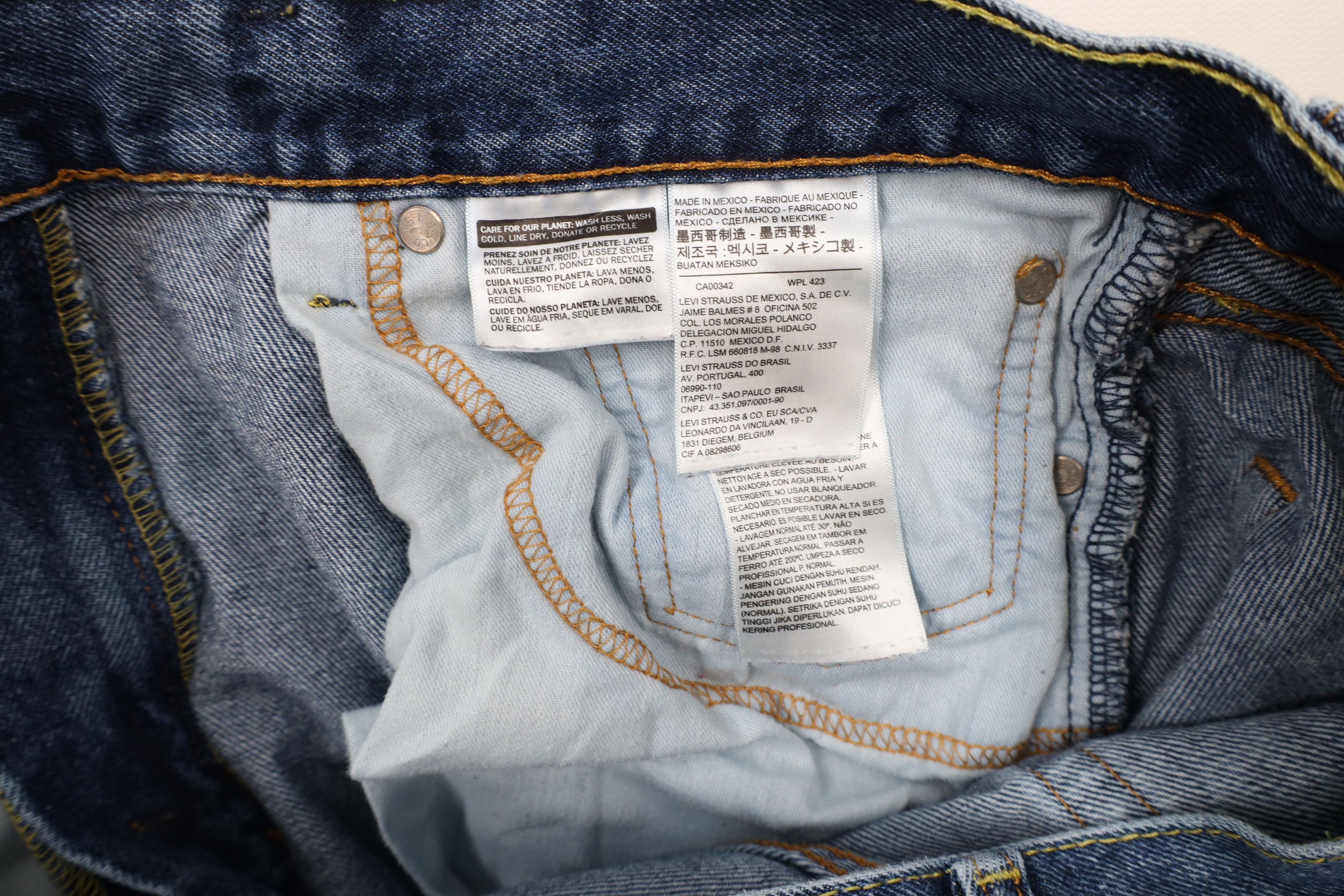 Levi's × Vintage Vintage Y2K Levis 505 Regular Fit Denim Jeans Blue Cotton Size US 36 / EU 52 - 7 Thumbnail
