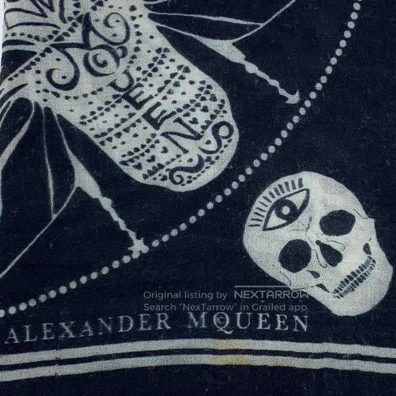 Alexander McQueen Alexander Mcqueen Black skull printed cashmere tassel scar Size ONE SIZE - 2 Thumbnail
