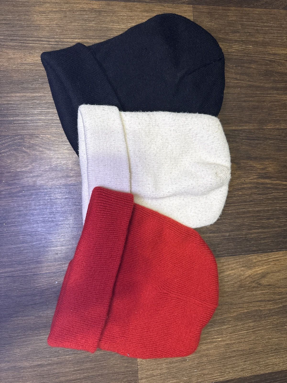 Other Black, White, and Red Beanie Size ONE SIZE - 1 Thumbnail